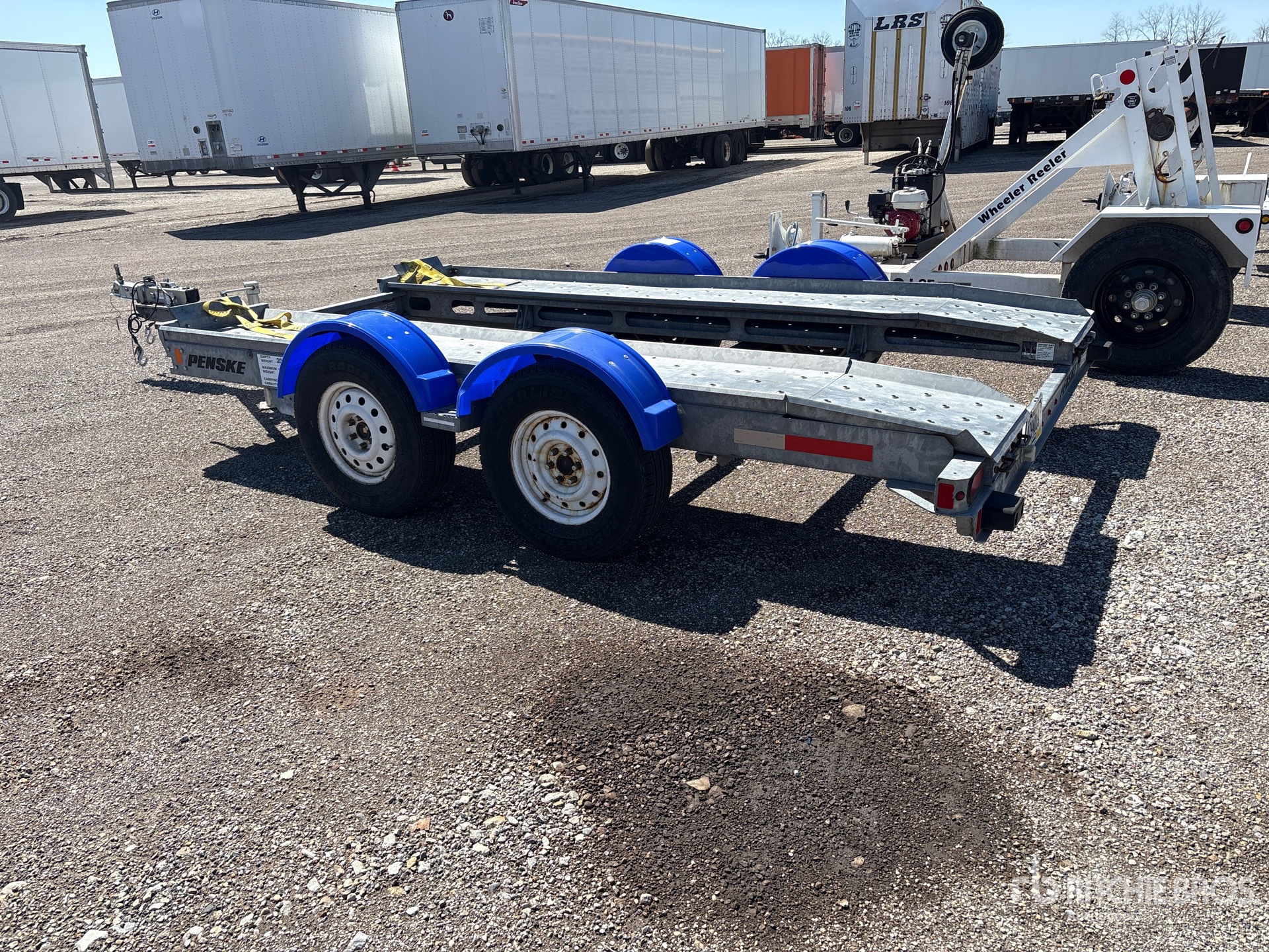 General Appearance with Foto, angolo posteriore sinistro