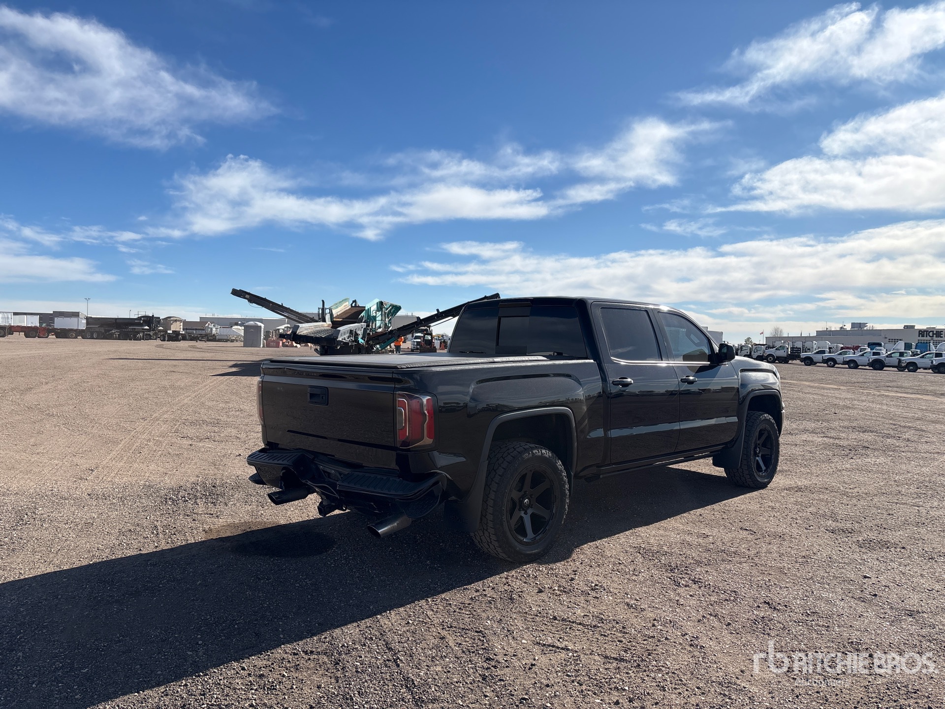 General Appearance with Bild, Ecke hinten rechts