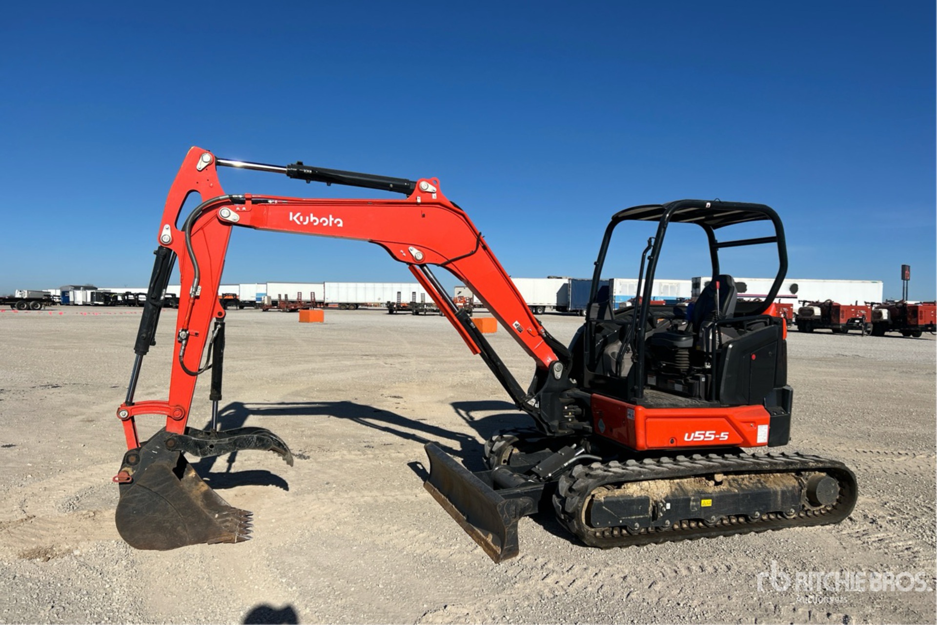 General Appearance with Bild, Ecke vorne links