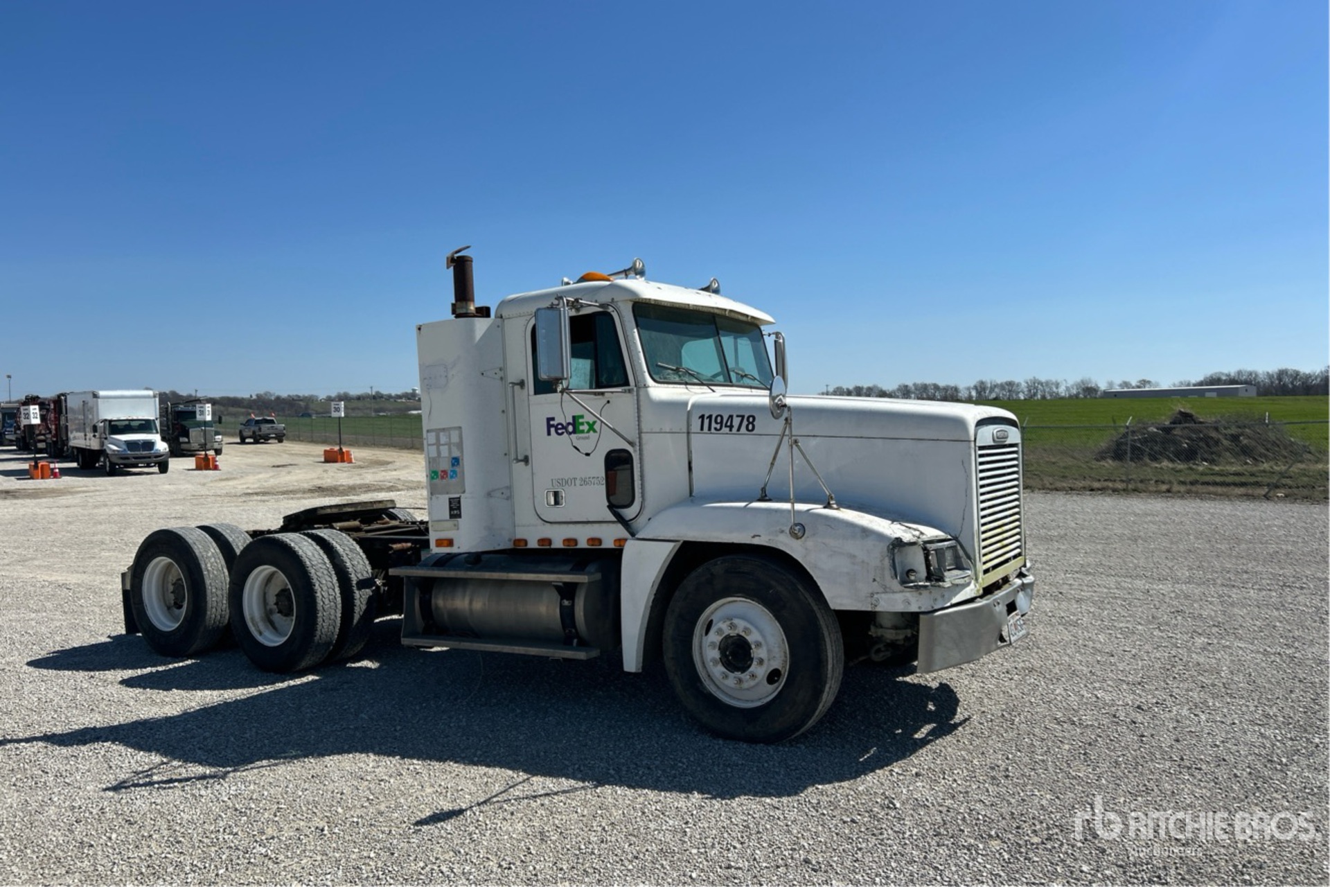 General Appearance with Imagen: esquina delantera derecha