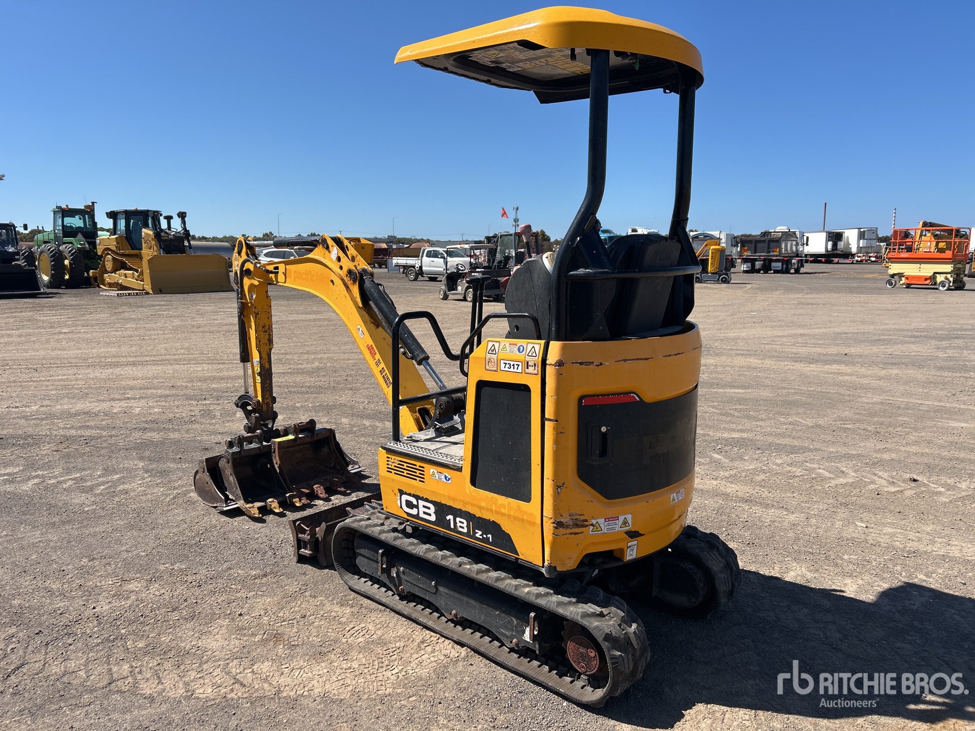 General Appearance with Picture, Left Rear Corner