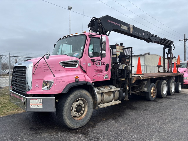 2012 Hiab 335 K-4 HIPRO 8300 lb Knuckle Boom on 2013 Freightliner 114SD 10x4 Flatbed Truck with Crane