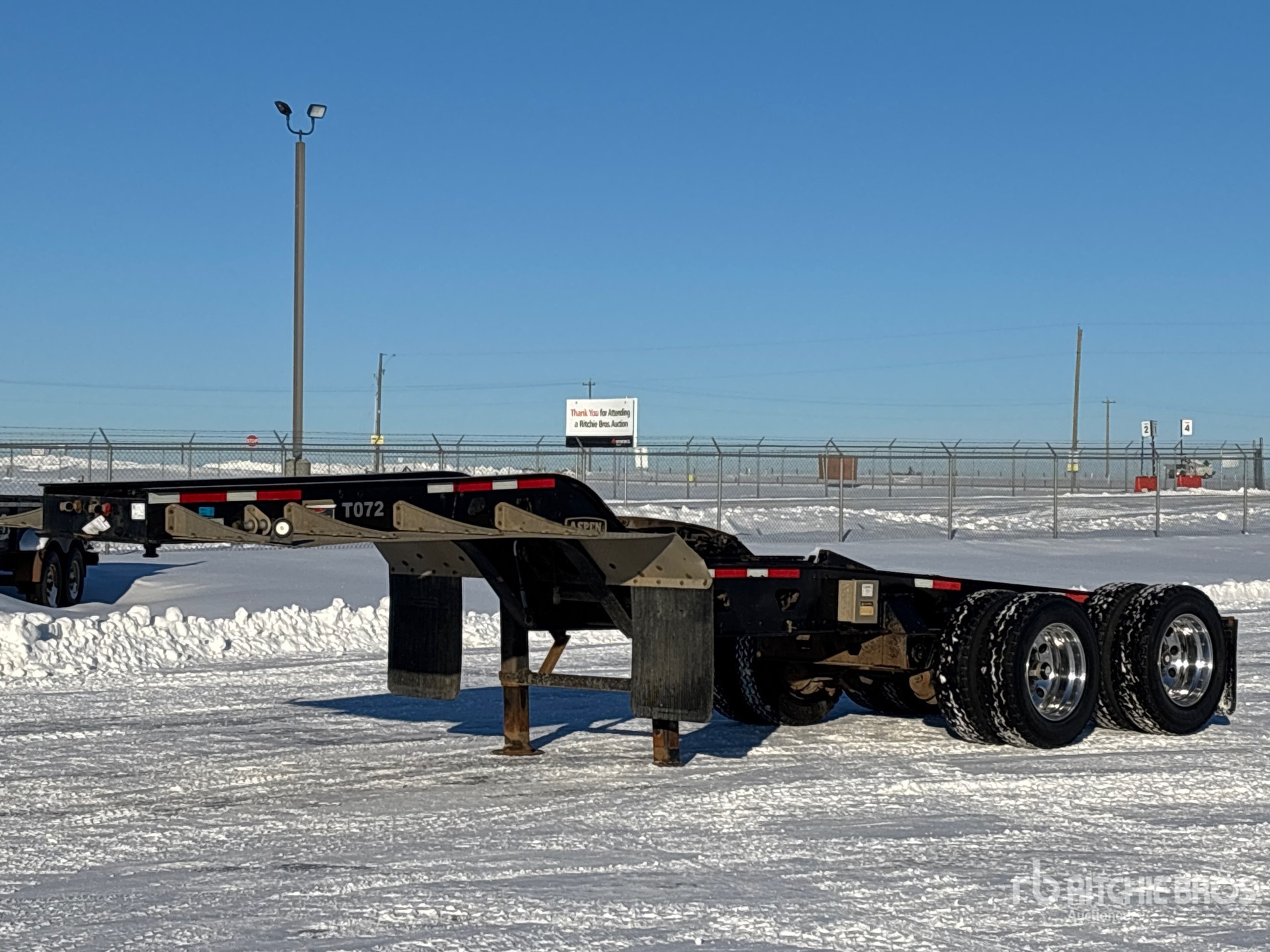 General Appearance with Foto, angolo anteriore sinistro