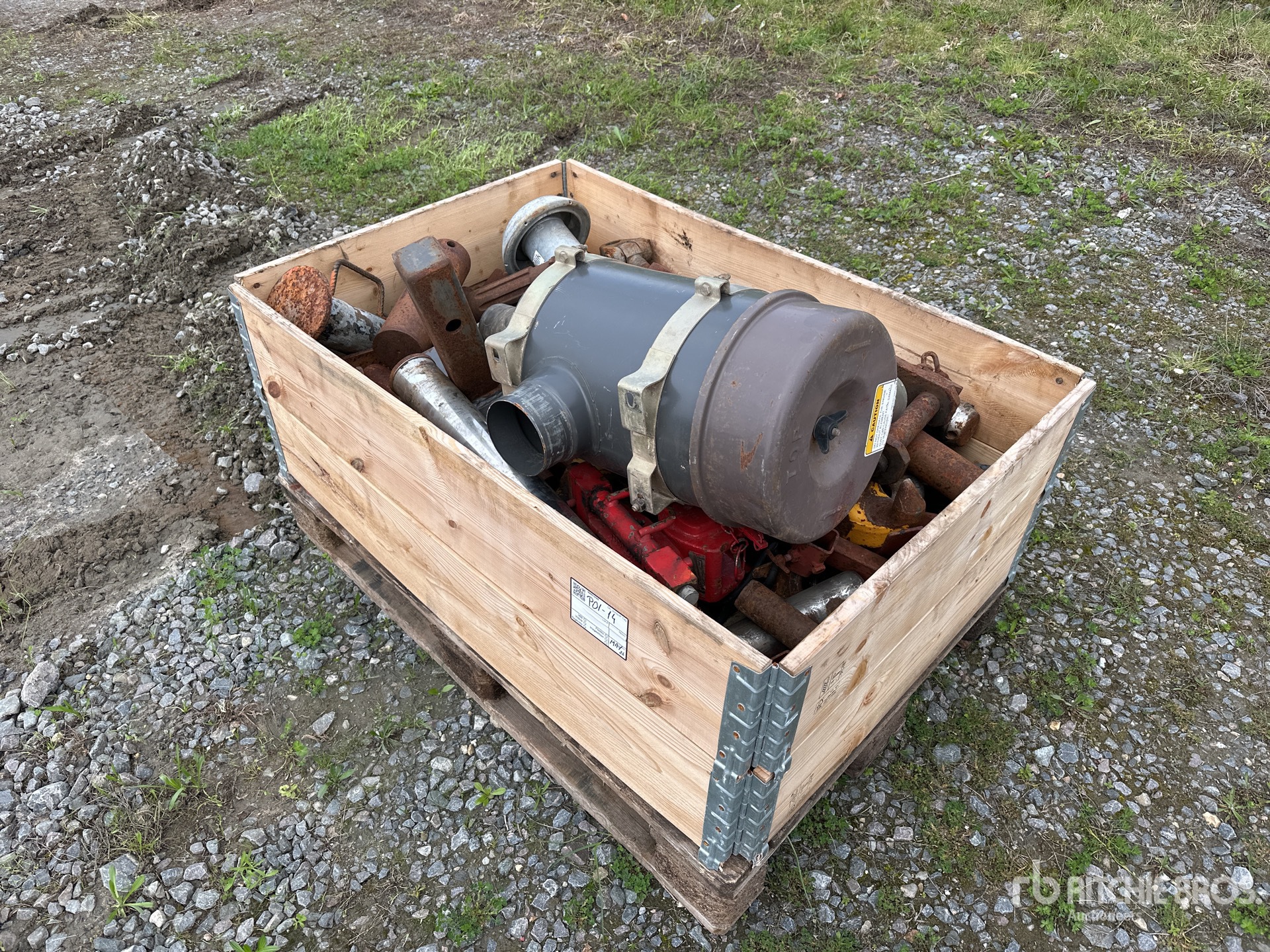 General Appearance with Picture, Right Front Corner