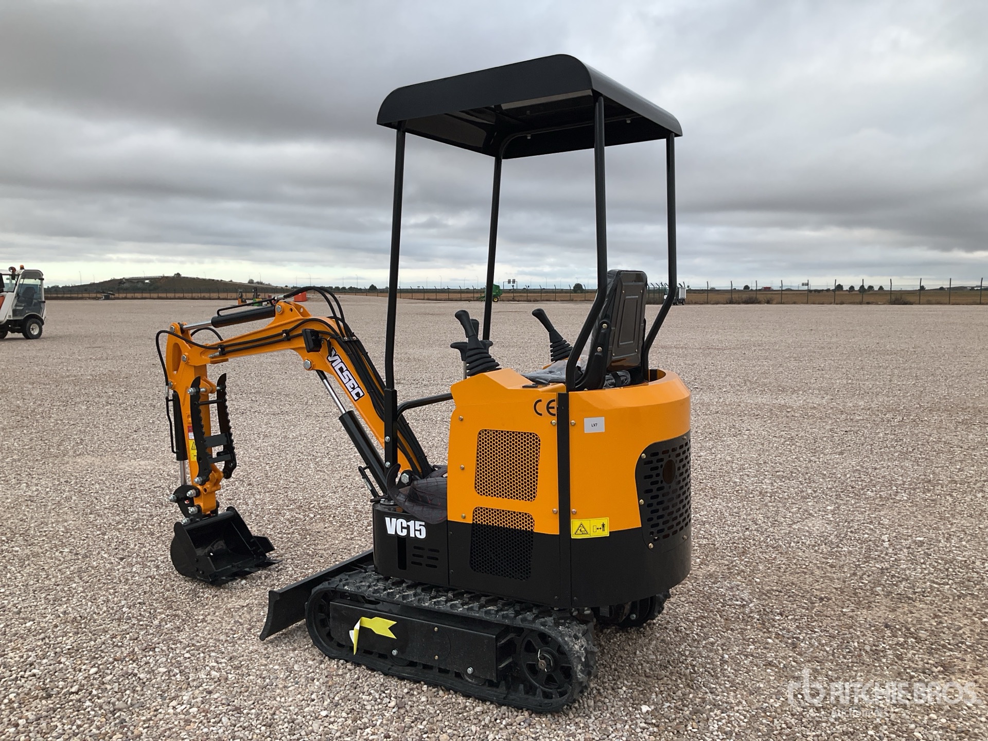 General Appearance with Picture, Left Rear Corner