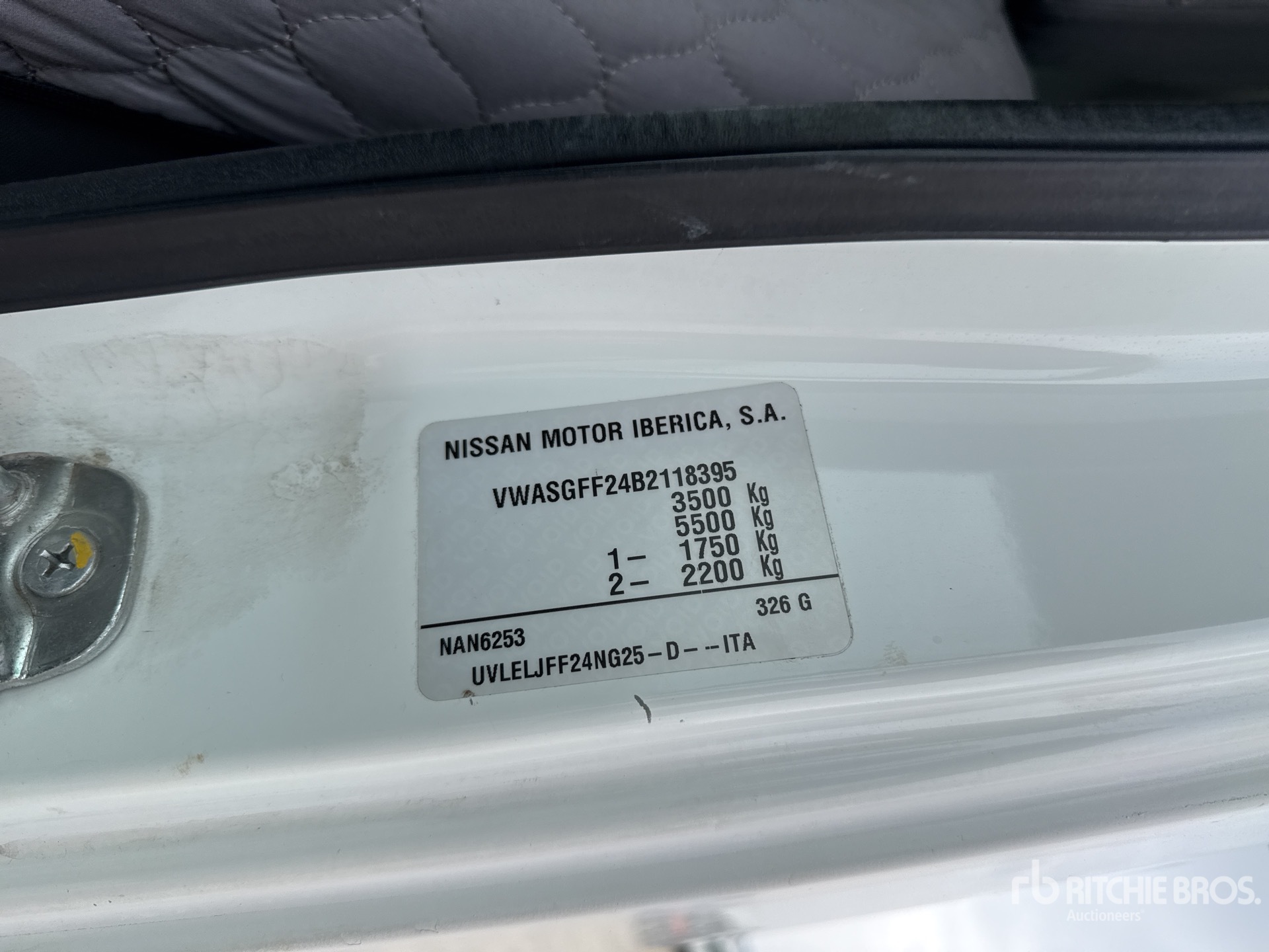 General Appearance with Numero seriale/numero d’identificazione del veicolo (VIN)