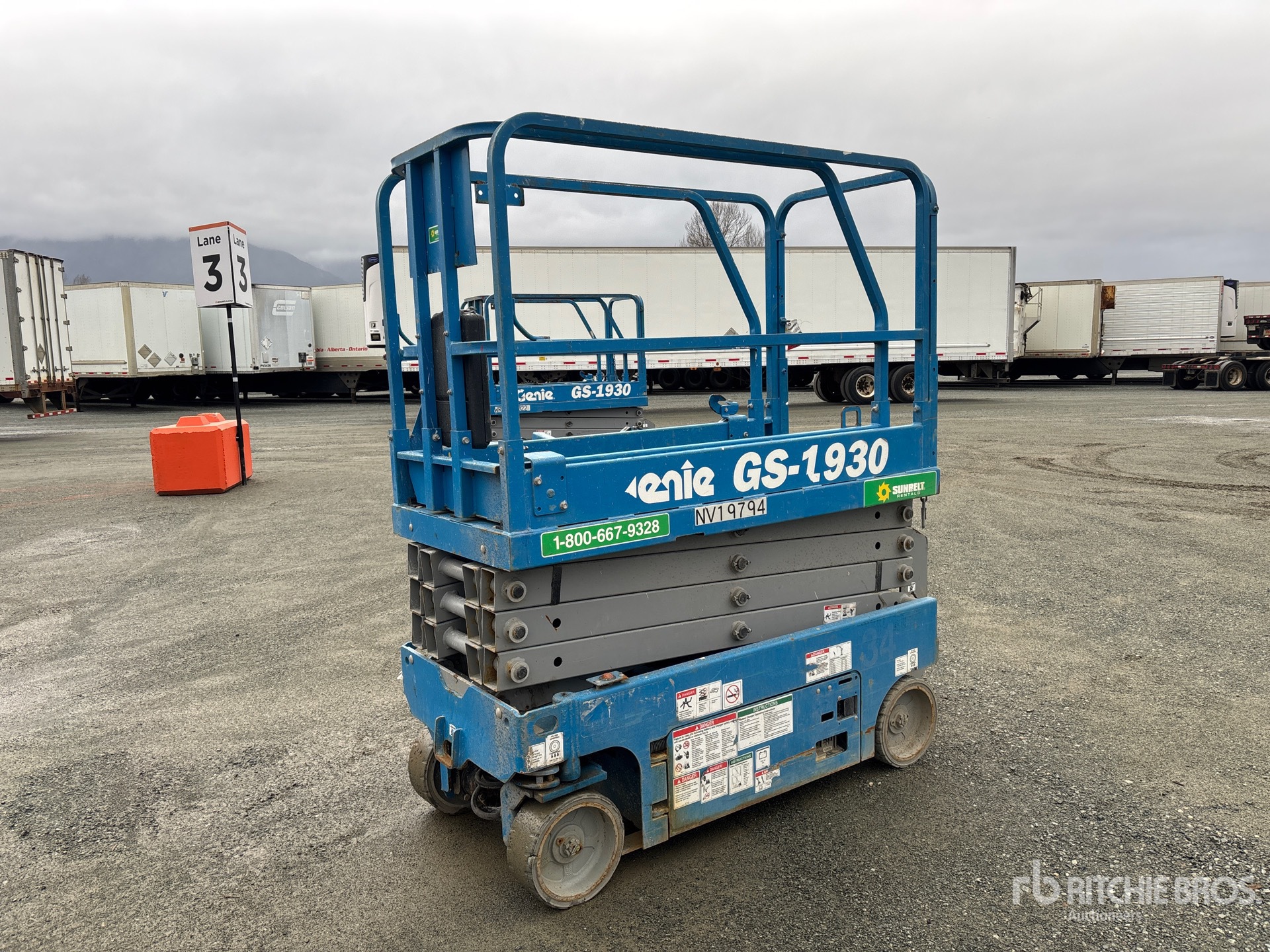 General Appearance with Picture, Left Front Corner