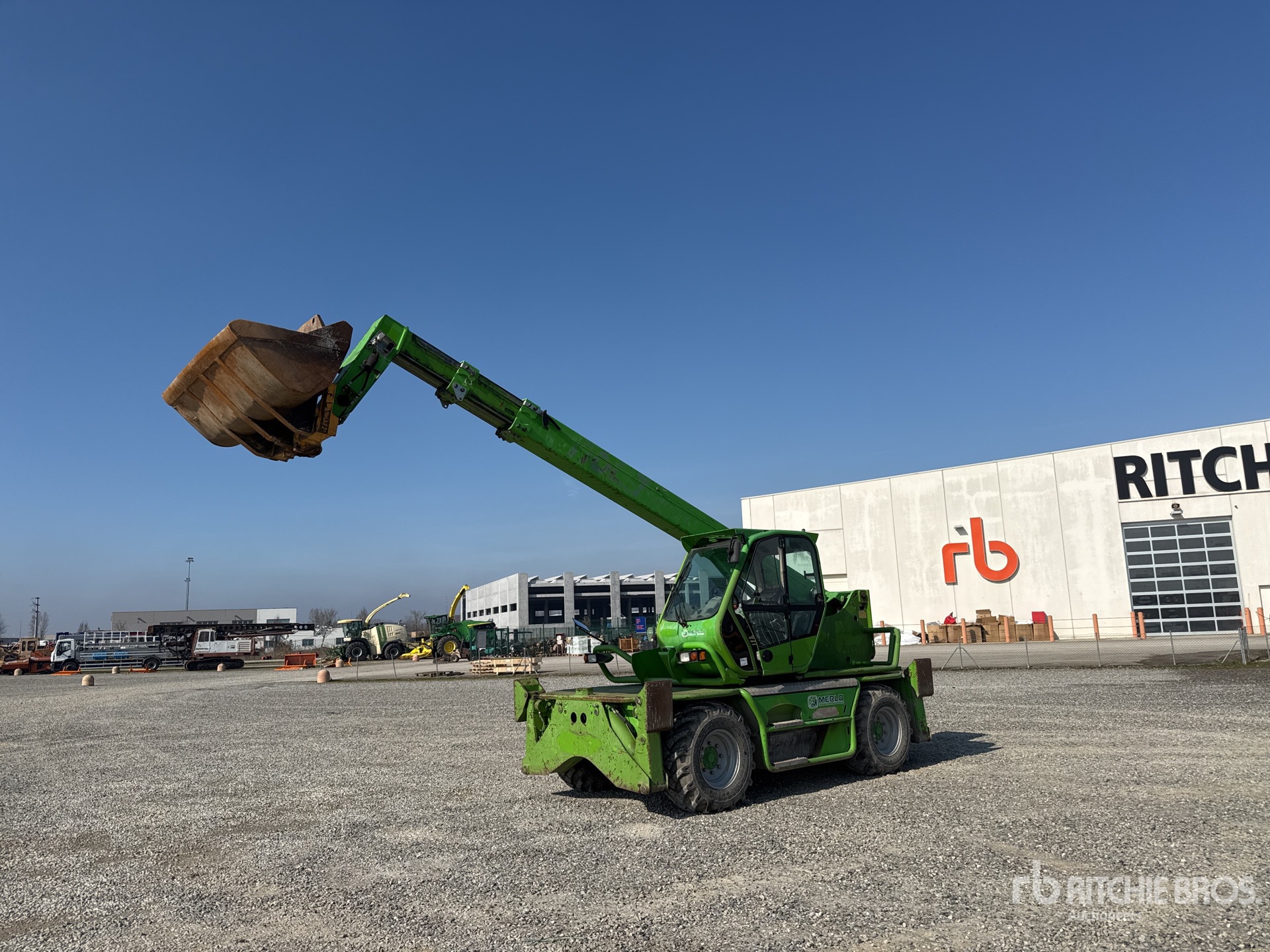 General Appearance with Foto, angolo anteriore sinistro