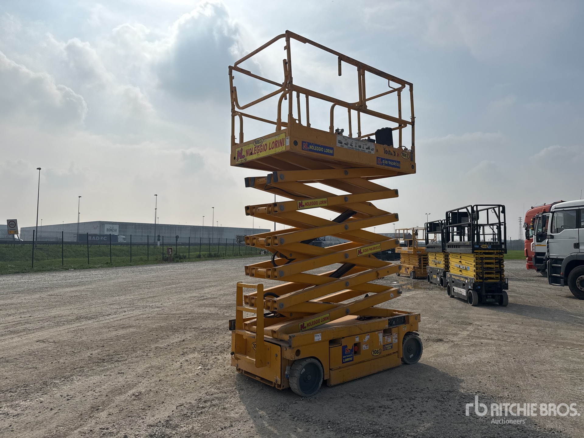 General Appearance with Picture, Right Front Corner