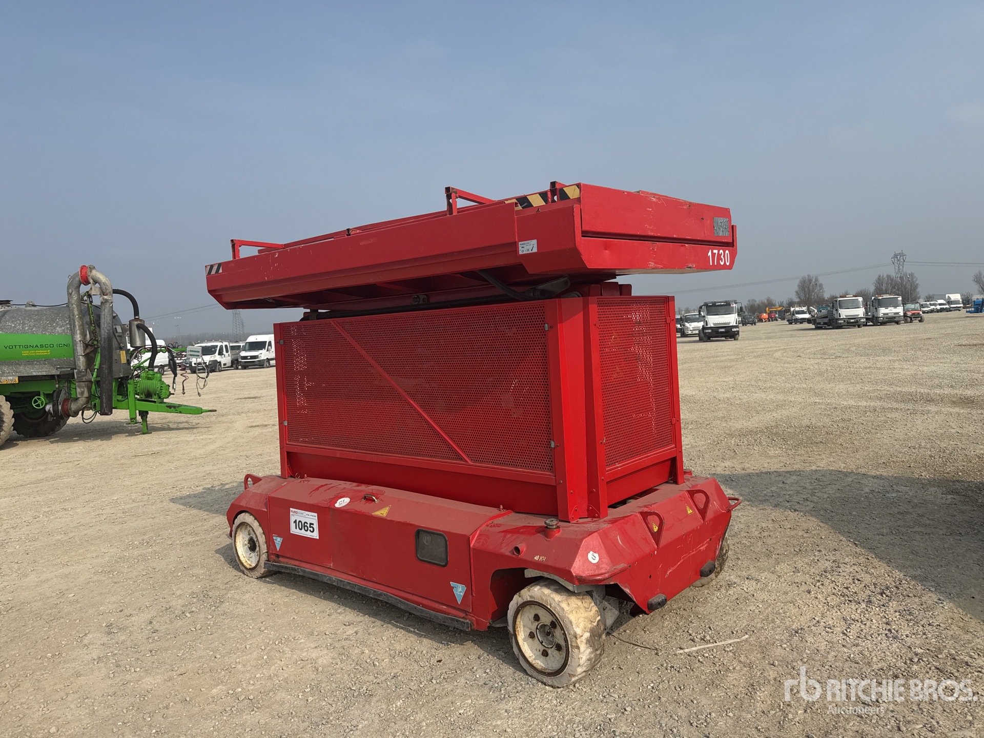 General Appearance with Bild, Ecke hinten rechts