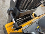 Hydraulics with Mast Tilt Cylinders