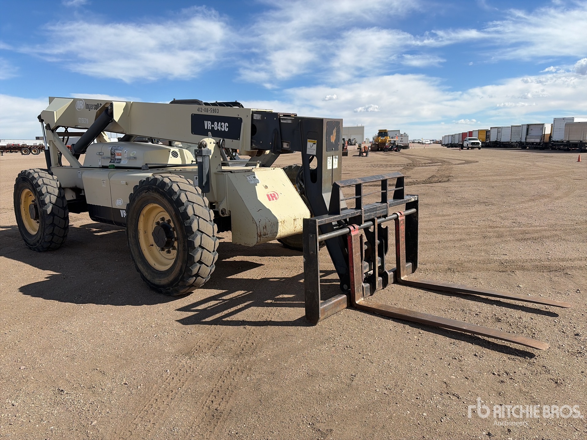 General Appearance with Picture, Right Front Corner