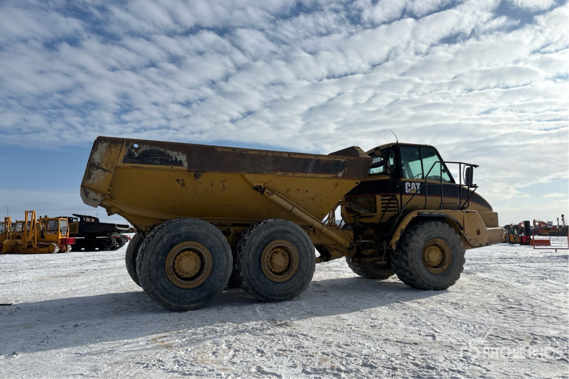 General Appearance with Imagen: esquina trasera derecha