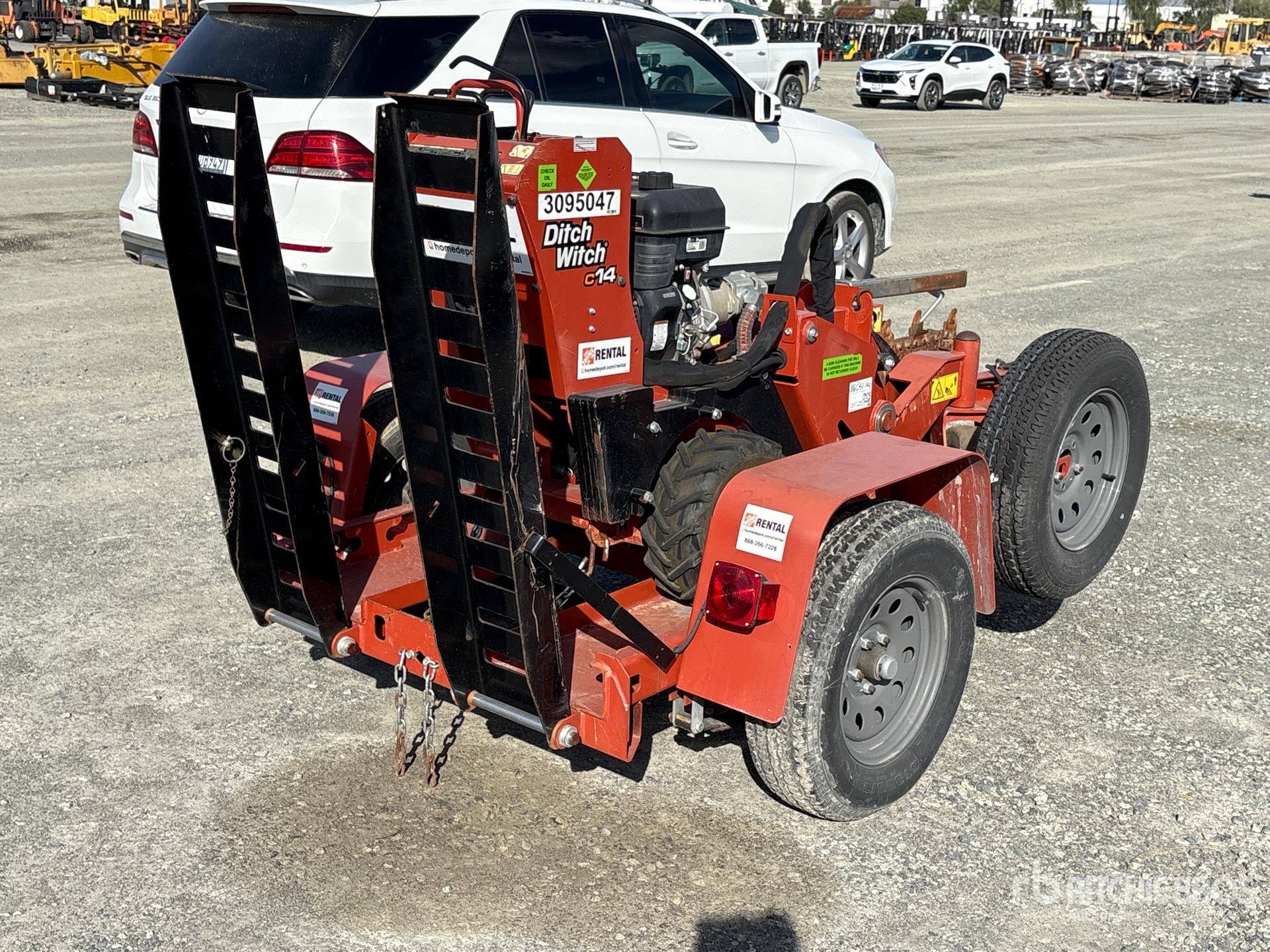 General Appearance with Picture, Right Rear Corner