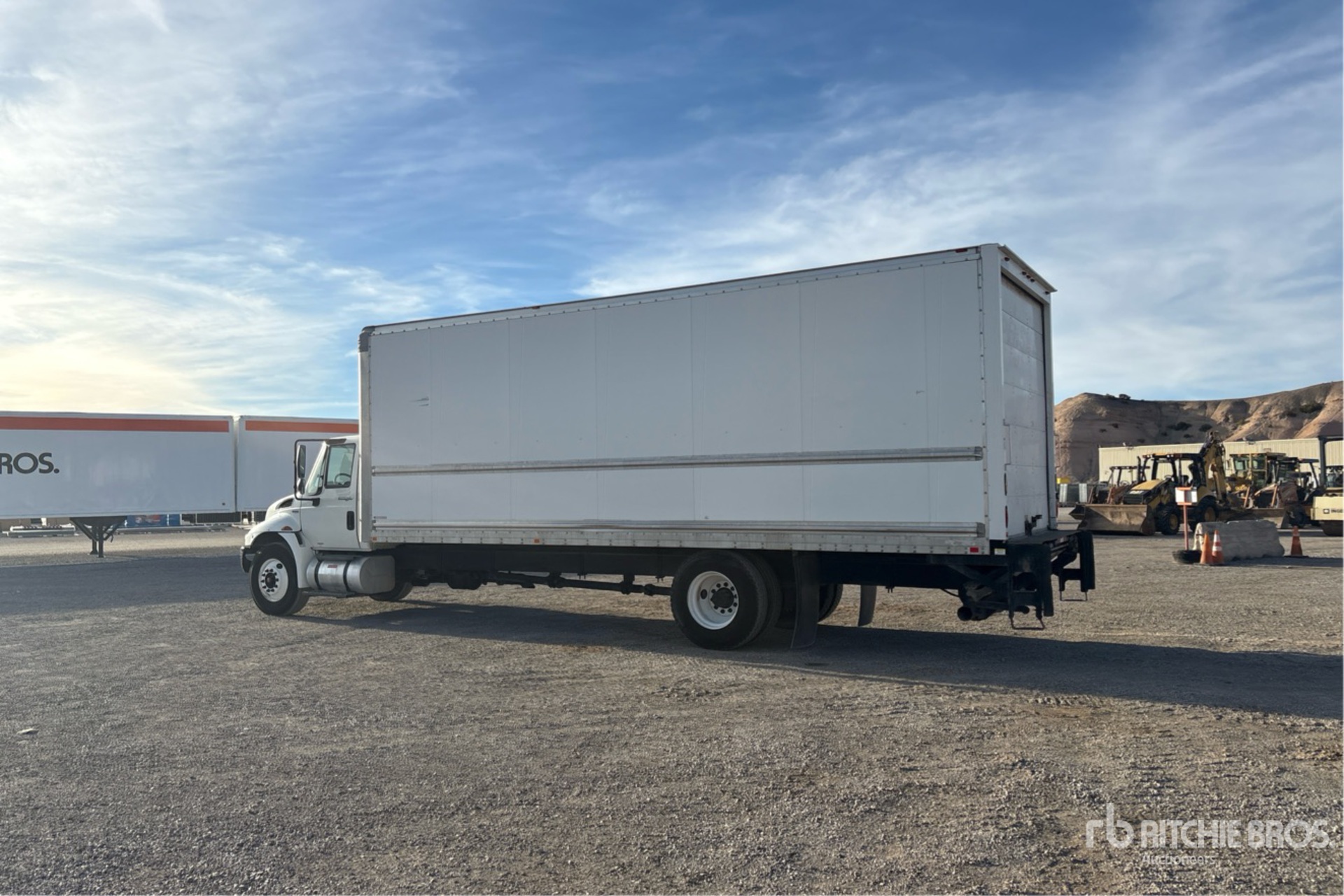 General Appearance with Imagen: esquina trasera izquierda