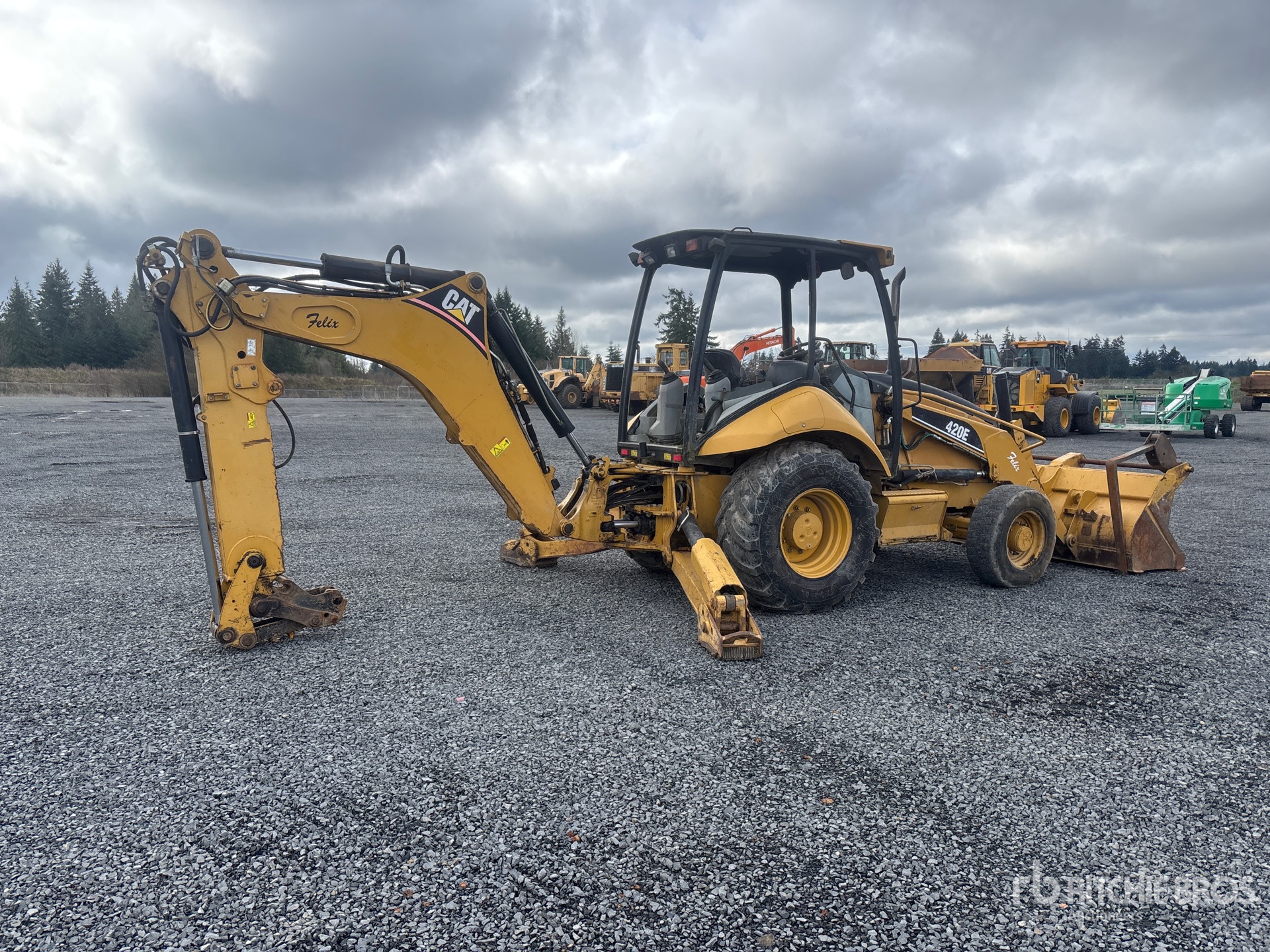 General Appearance with Picture, Right Rear Corner