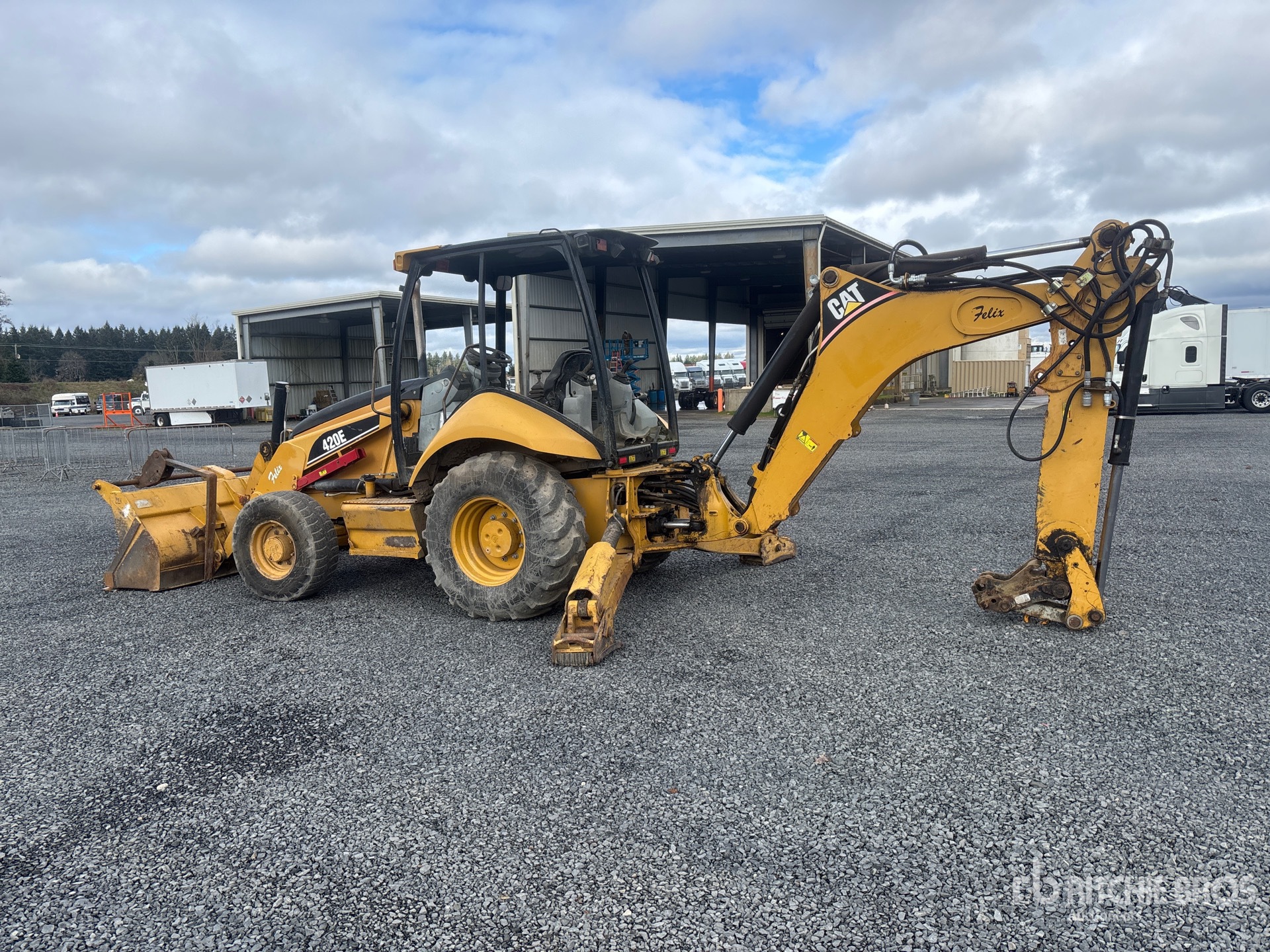 General Appearance with Picture, Left Rear Corner