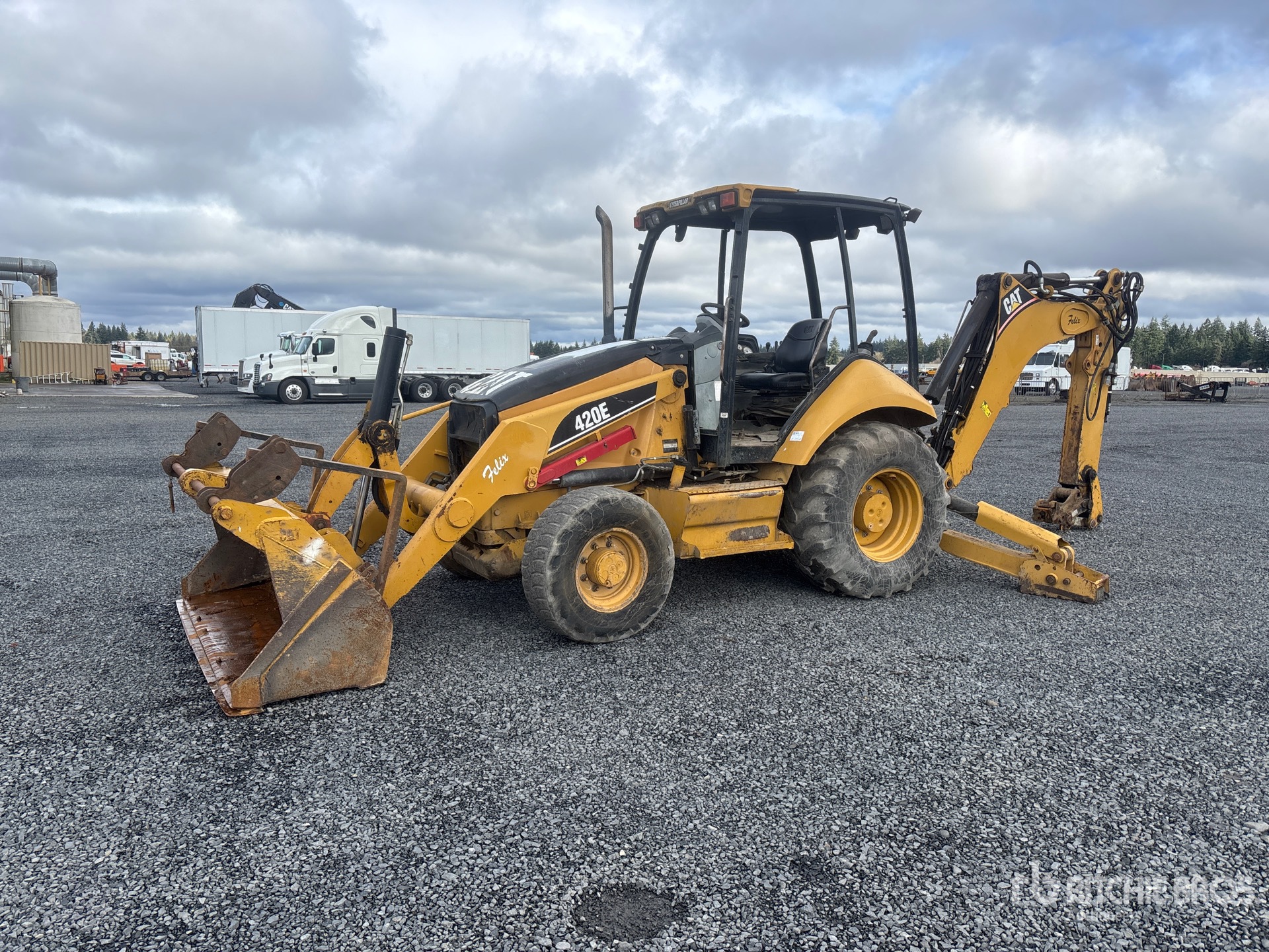 General Appearance with Picture, Left Front Corner