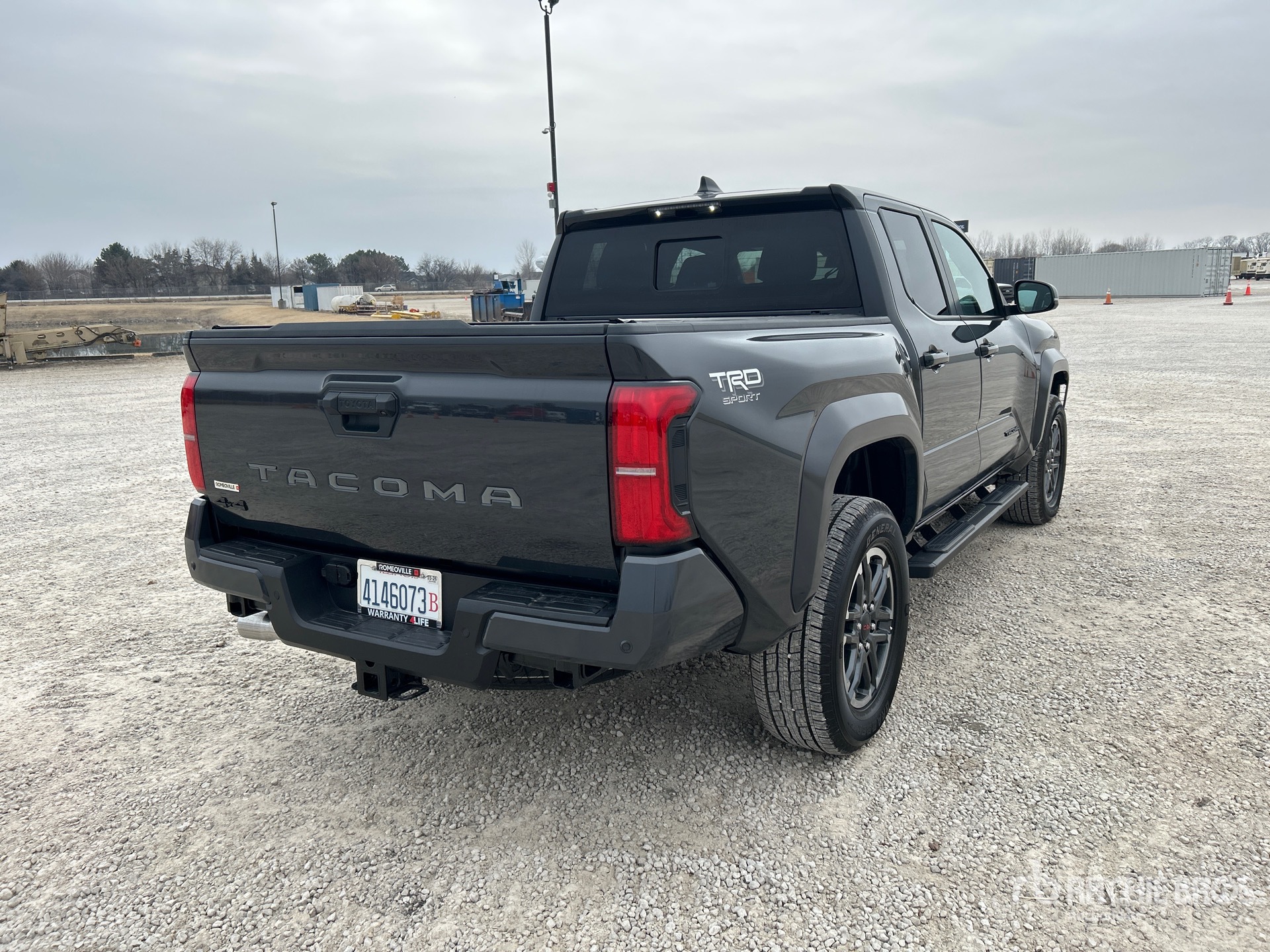 General Appearance with Picture, Right Rear Corner