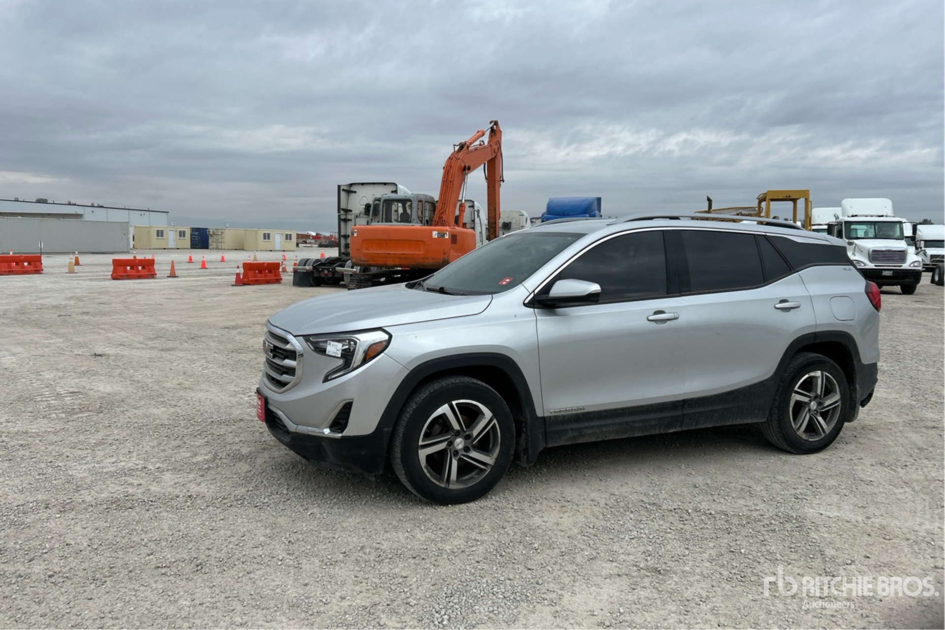 General Appearance with Picture, Left Front Corner