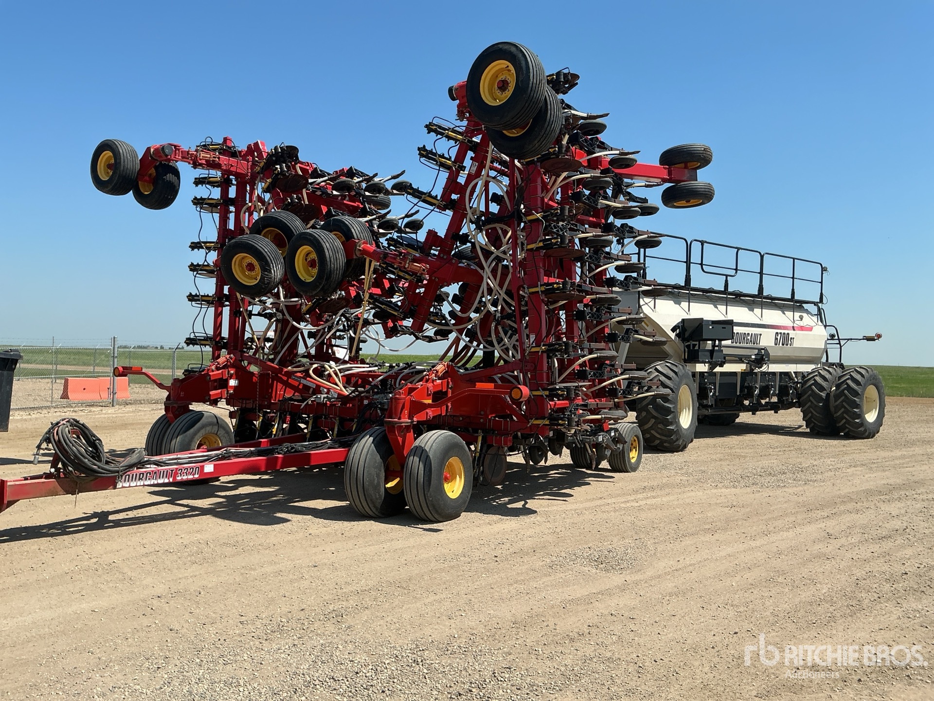 2013 Bourgault 3320 PHD