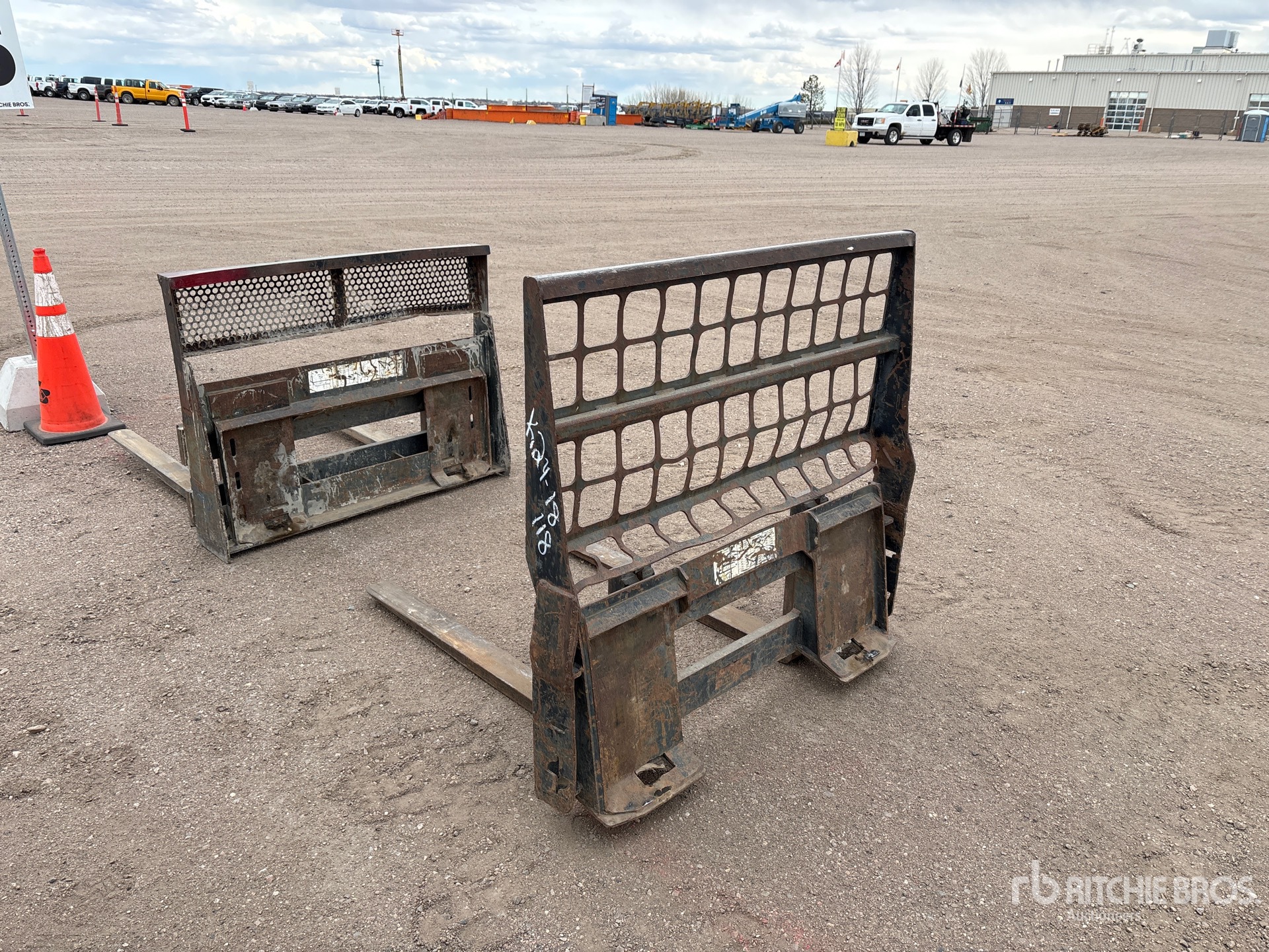 General Appearance with Imagen: esquina trasera izquierda