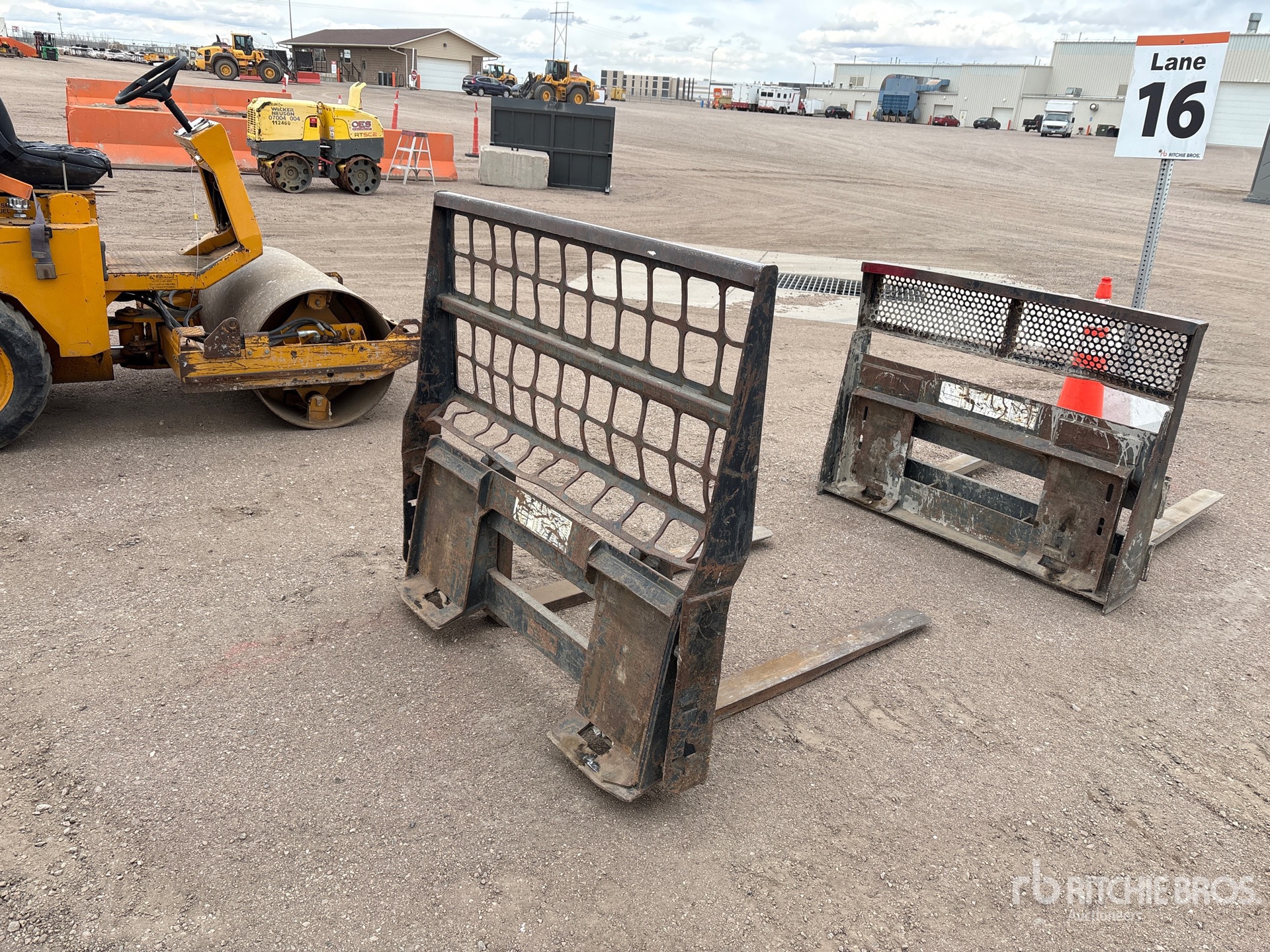 General Appearance with Imagen: esquina trasera derecha