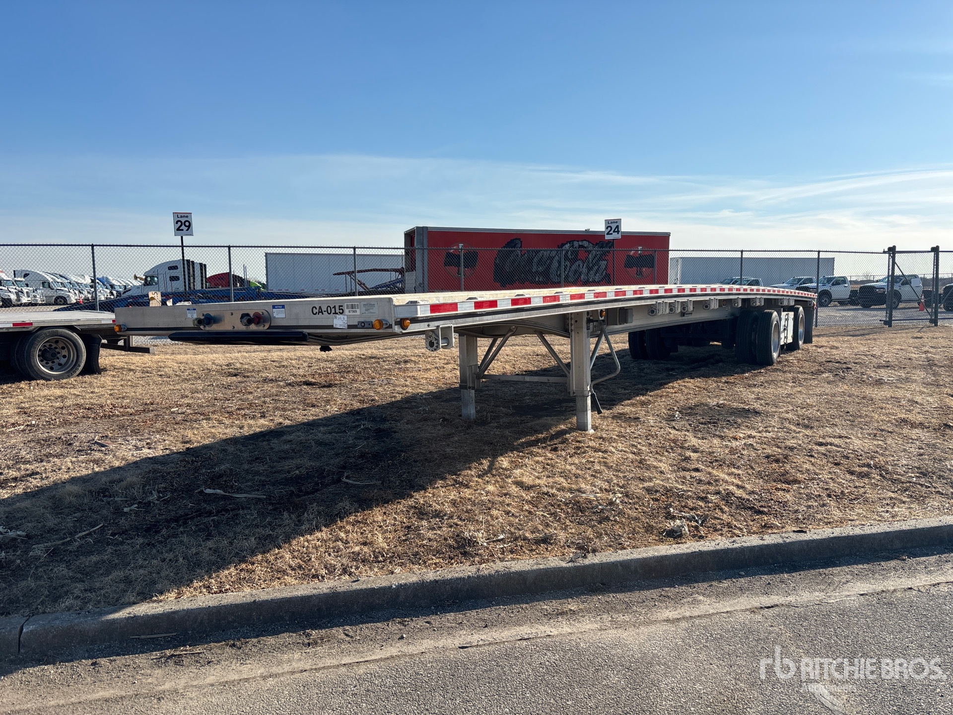 General Appearance with Bild, Ecke vorne links