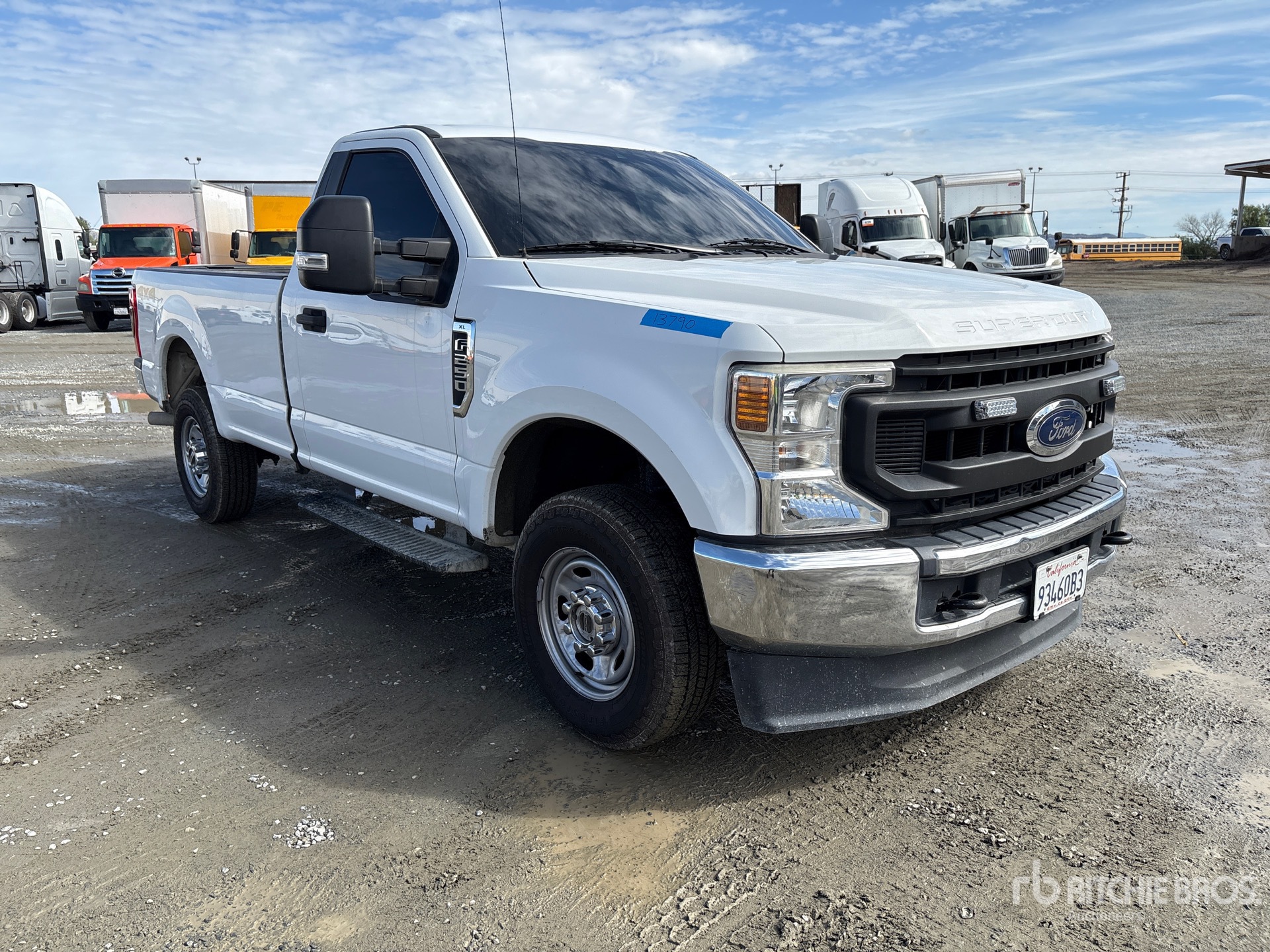 General Appearance with Image, coin avant droit