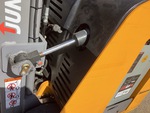 Hydraulics with Mast Tilt Cylinders