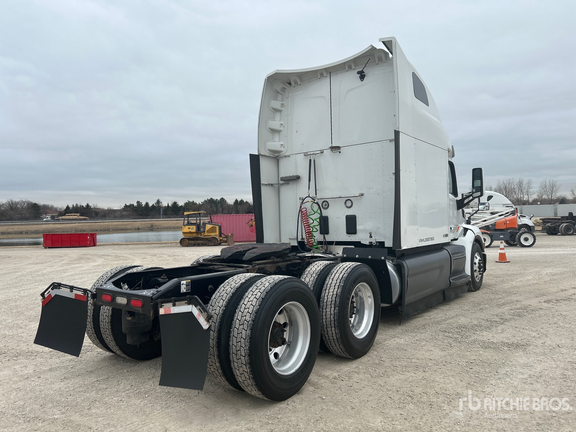 General Appearance with Picture, Right Rear Corner