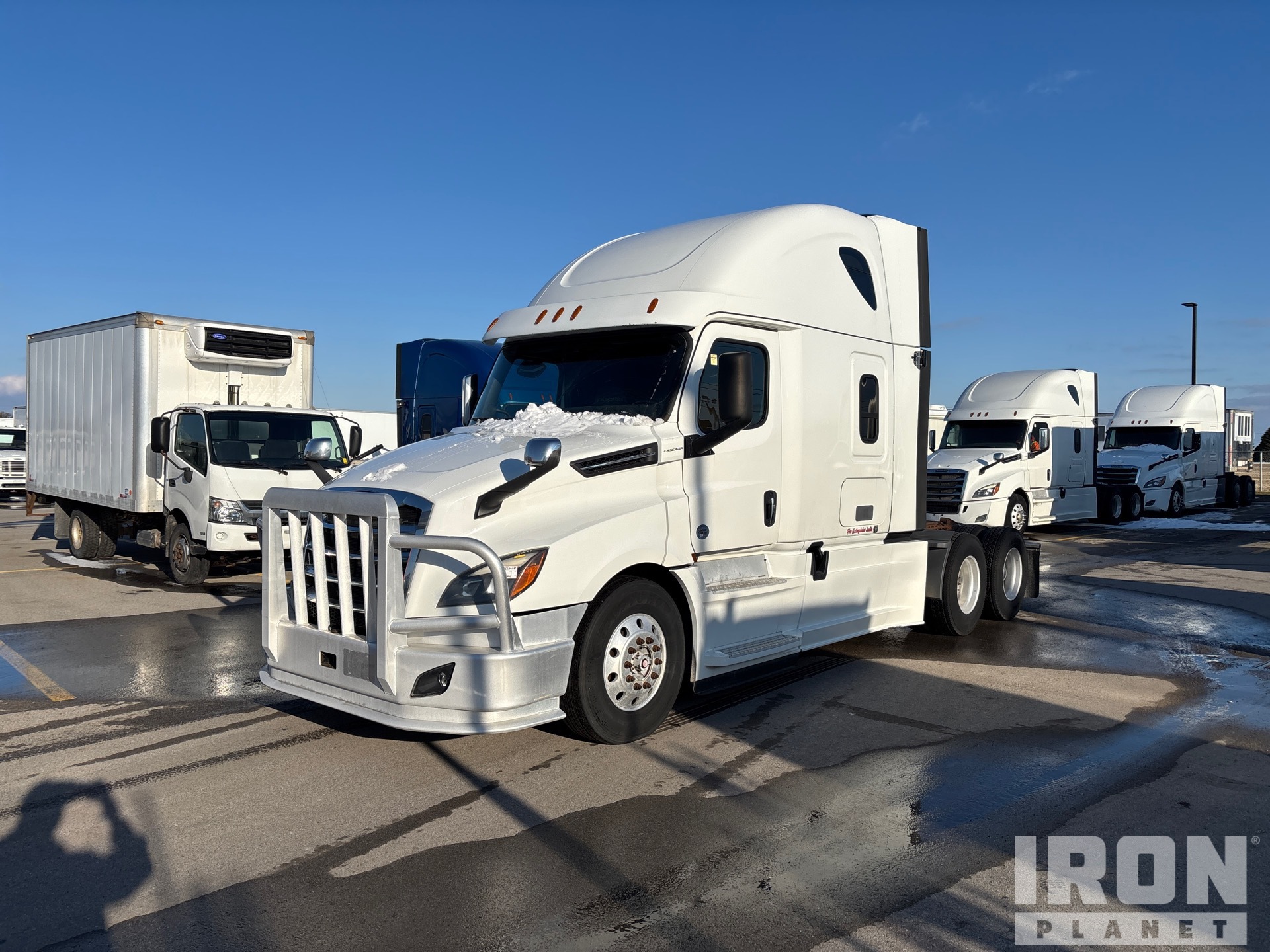 General Appearance with Featured Photo