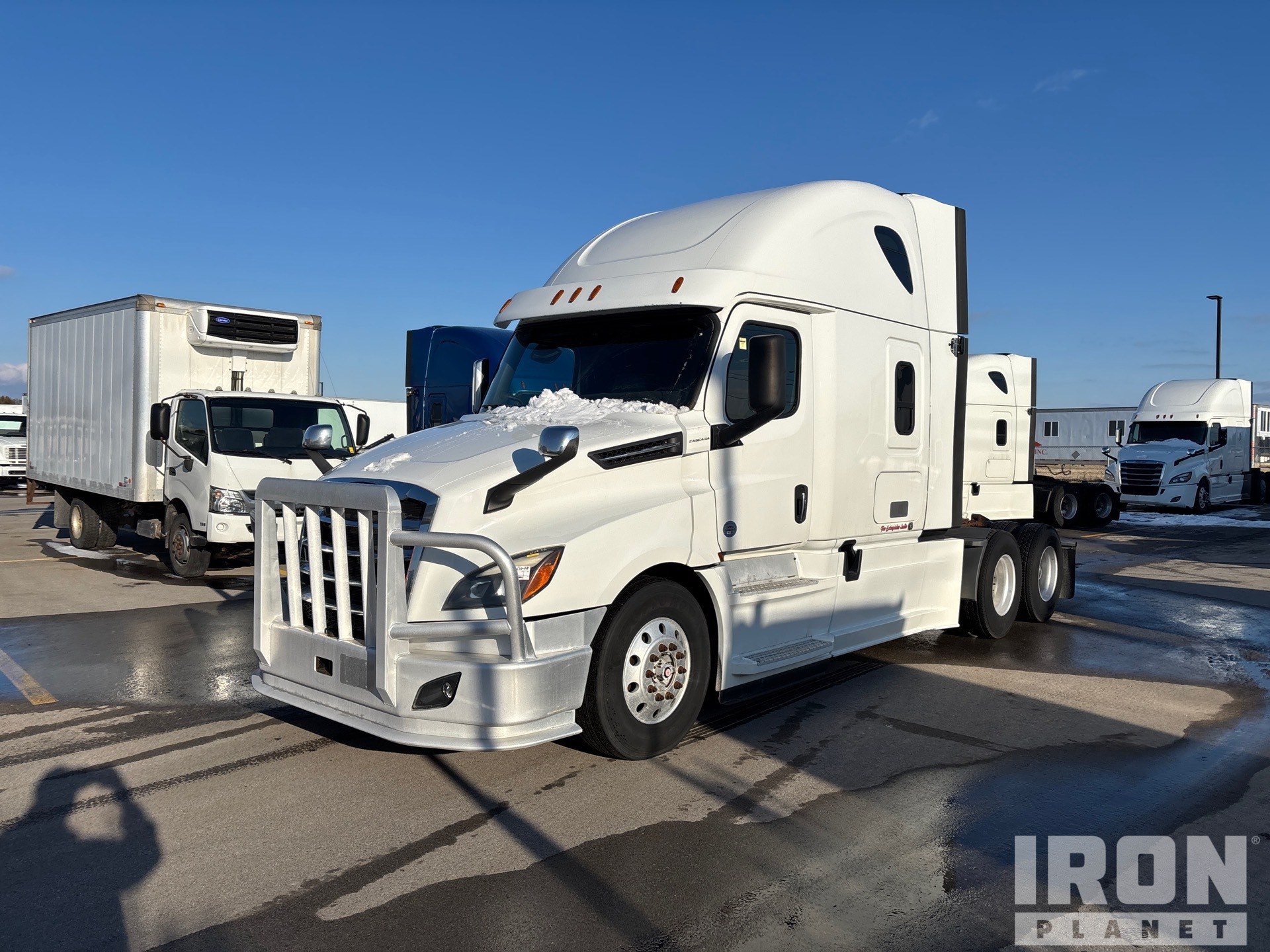 General Appearance with Image, coin avant gauche