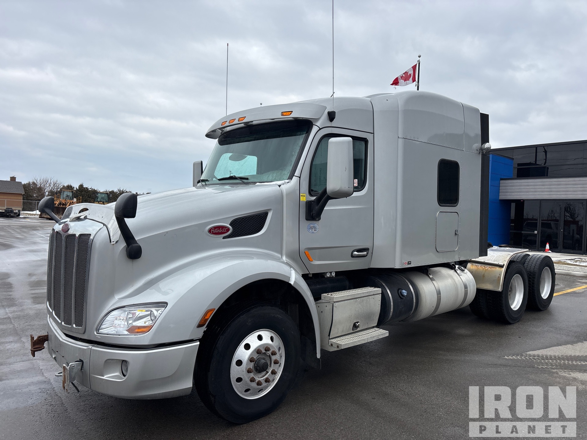 General Appearance with Featured Photo