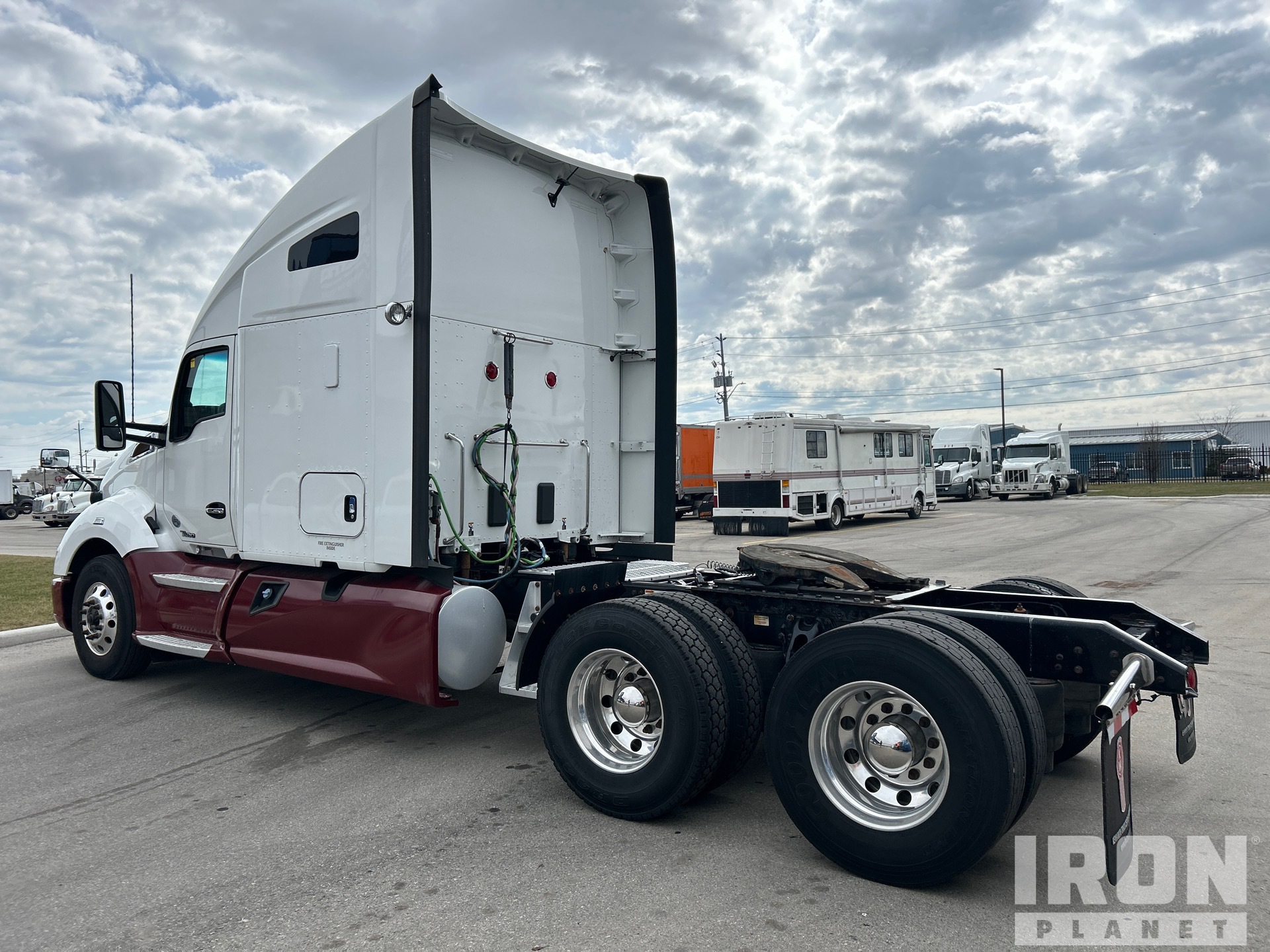 General Appearance with Picture, Left Rear Corner