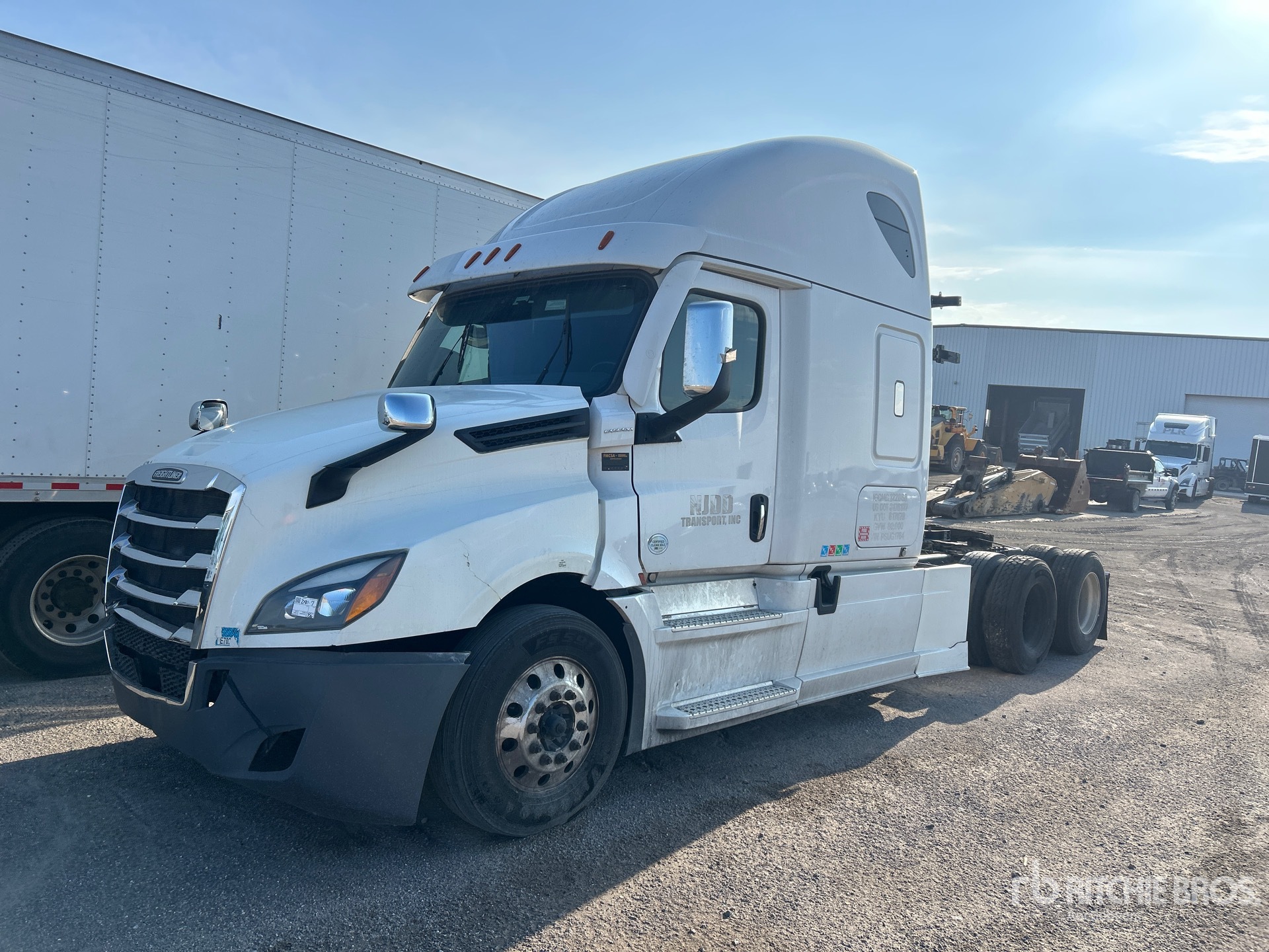 Photo of a 2023 Freightliner CASCADIA 126
