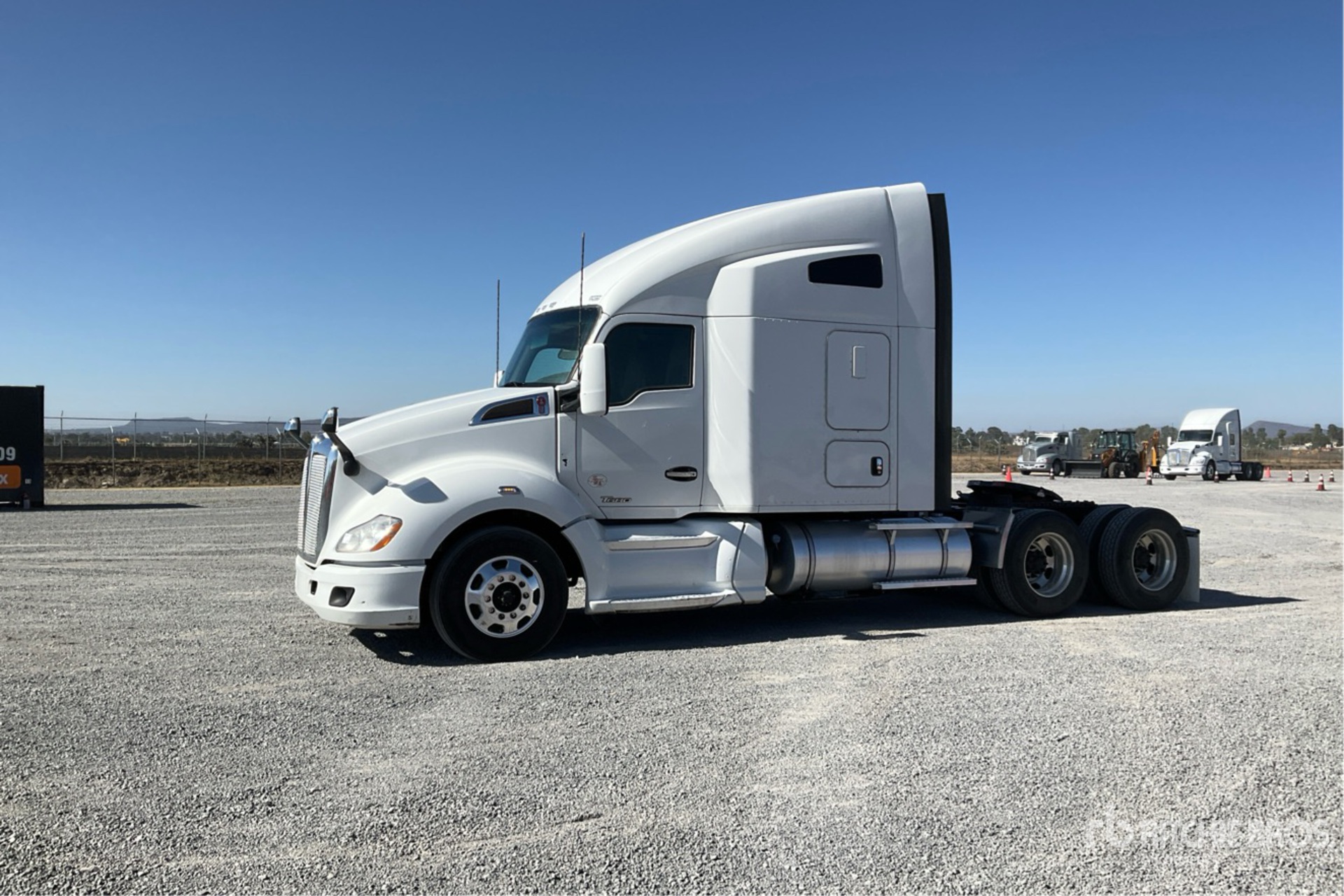 General Appearance with Picture, Left Front Corner