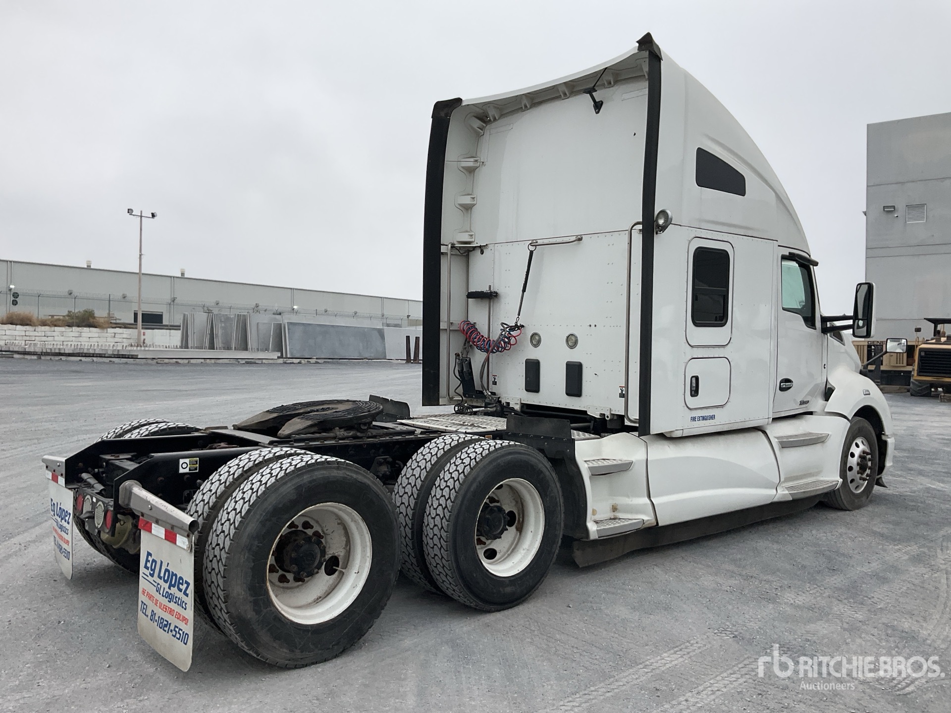 General Appearance with Imagen: esquina trasera derecha