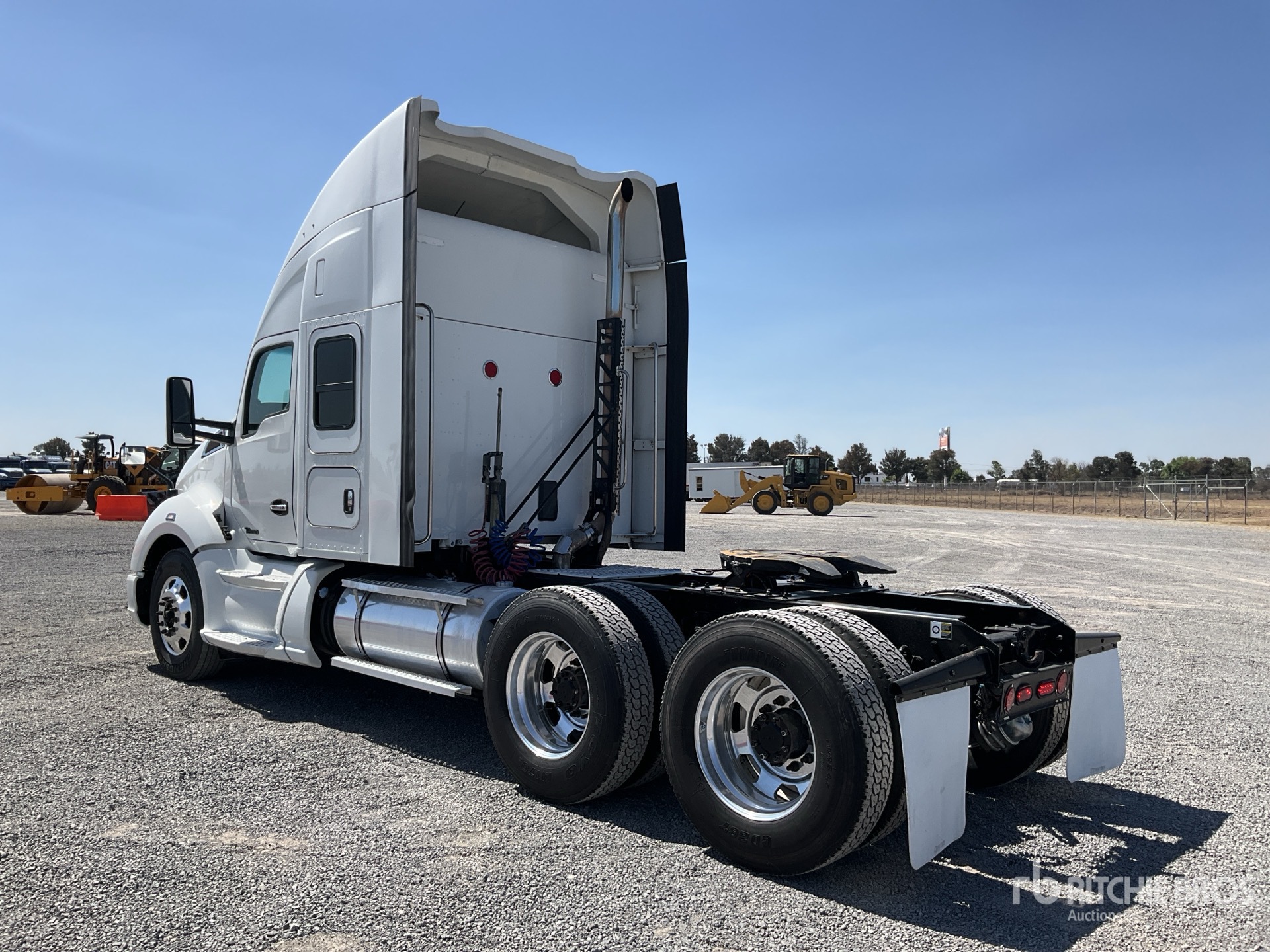 General Appearance with Imagen: esquina trasera izquierda