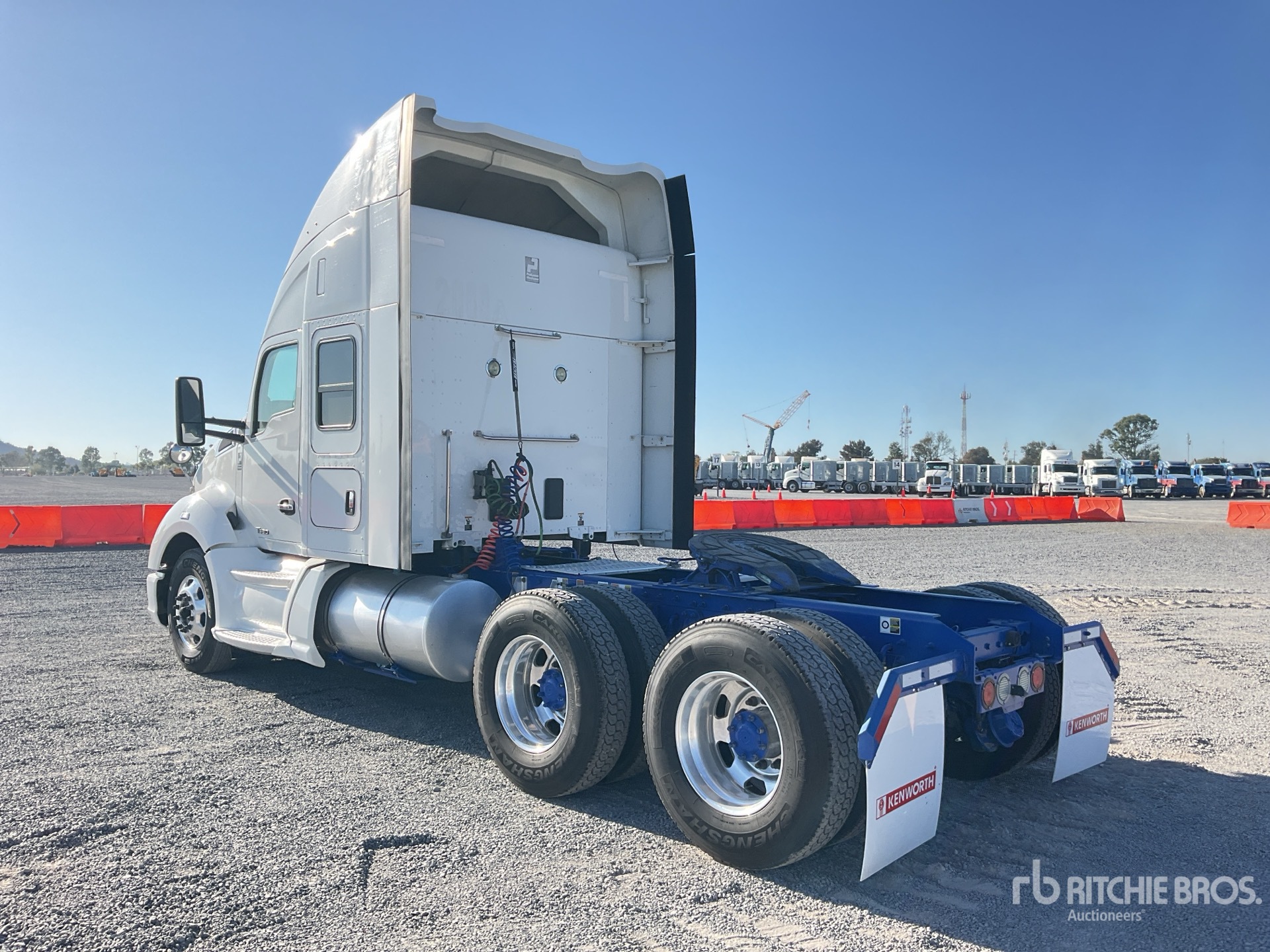 General Appearance with Imagen: esquina trasera izquierda