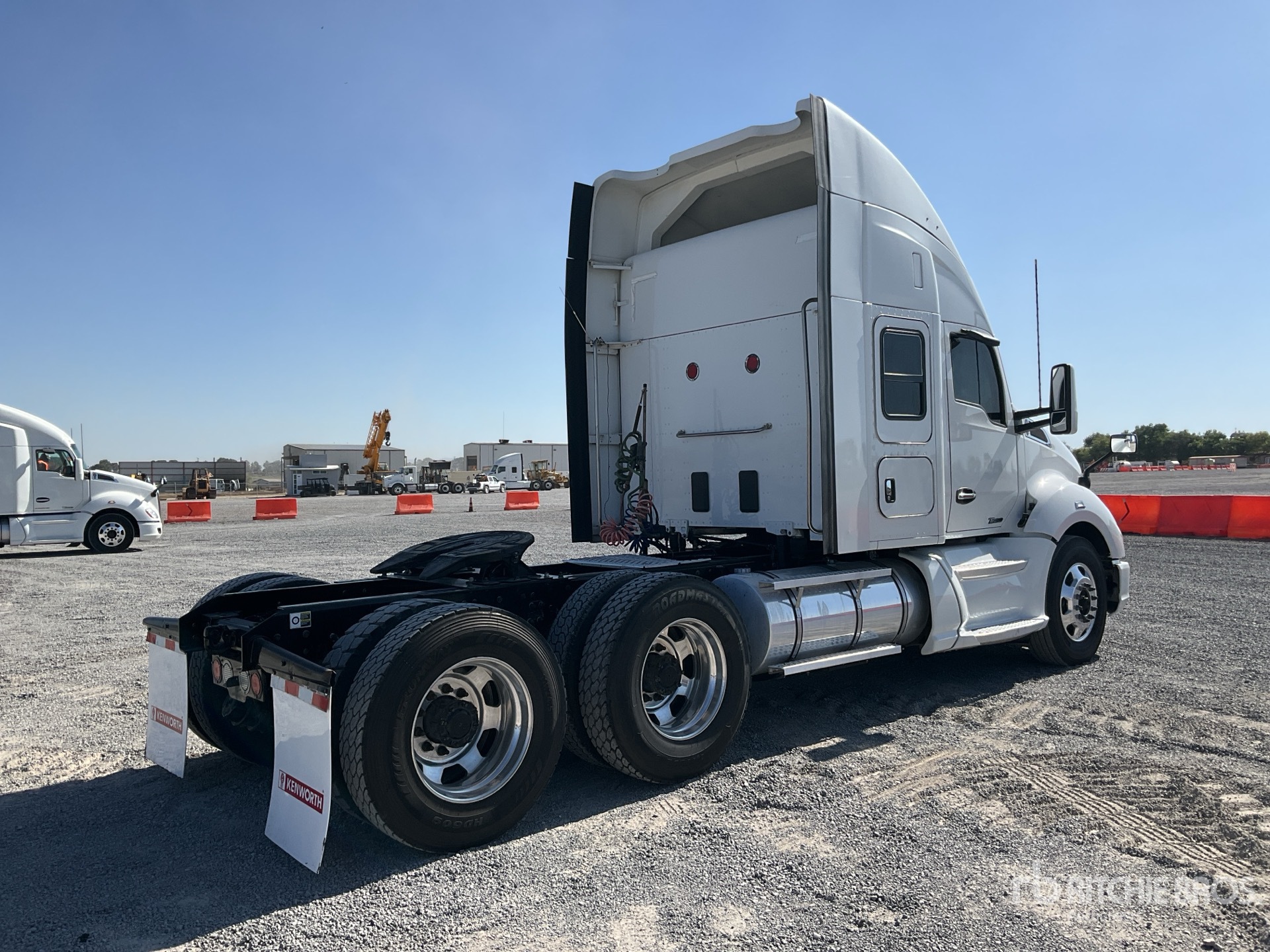 General Appearance with Imagen: esquina trasera derecha