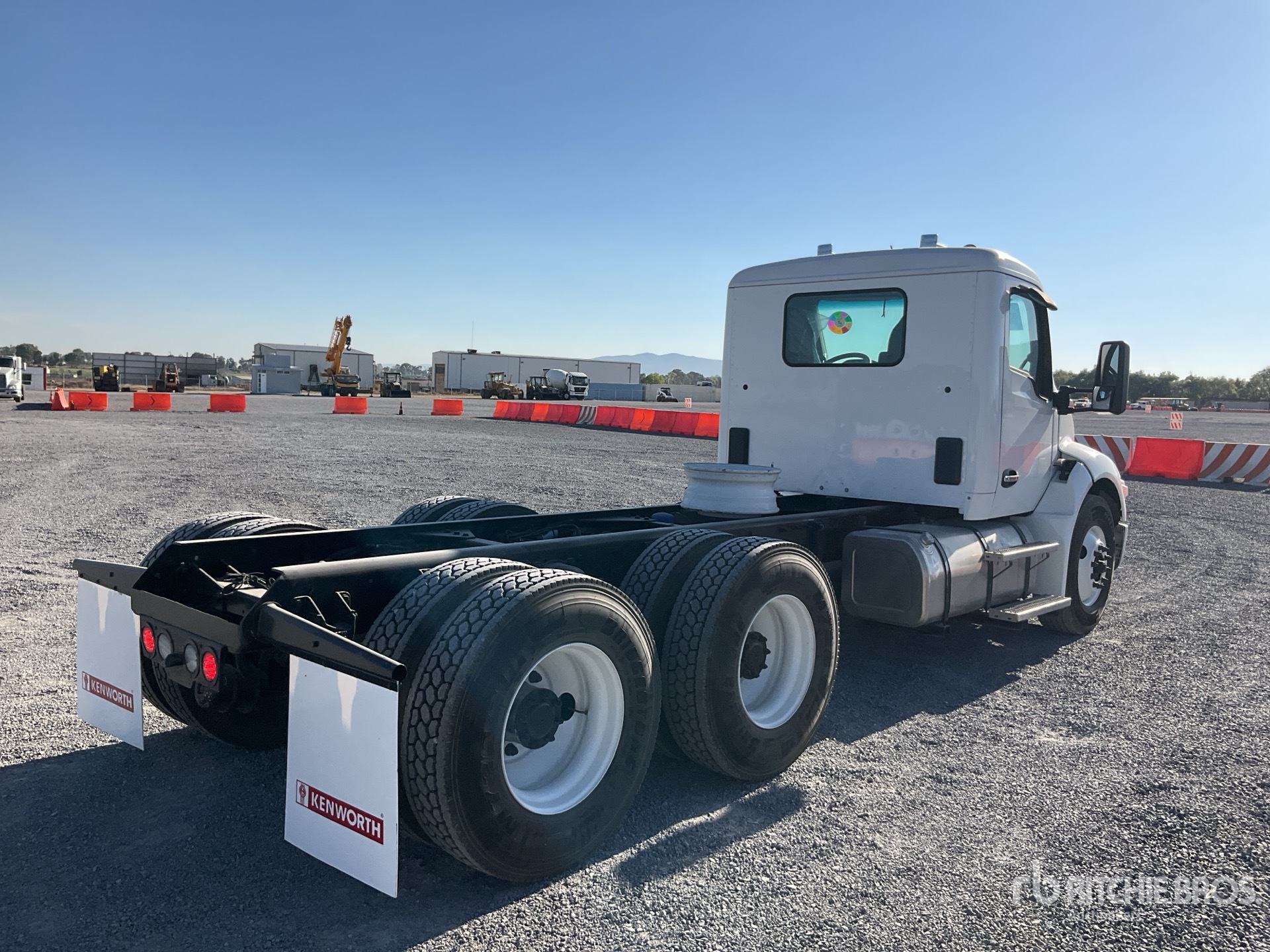 General Appearance with Image, coin arrière droit