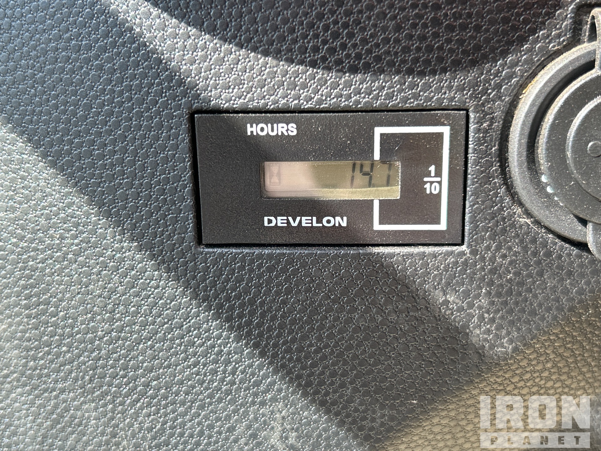 2024 Develon DX89R-7