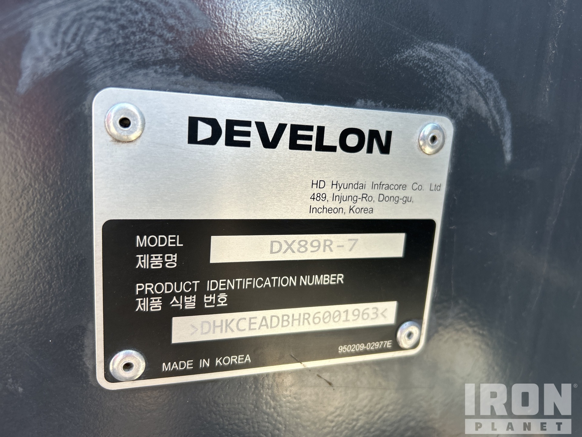 2024 Develon DX89R-7