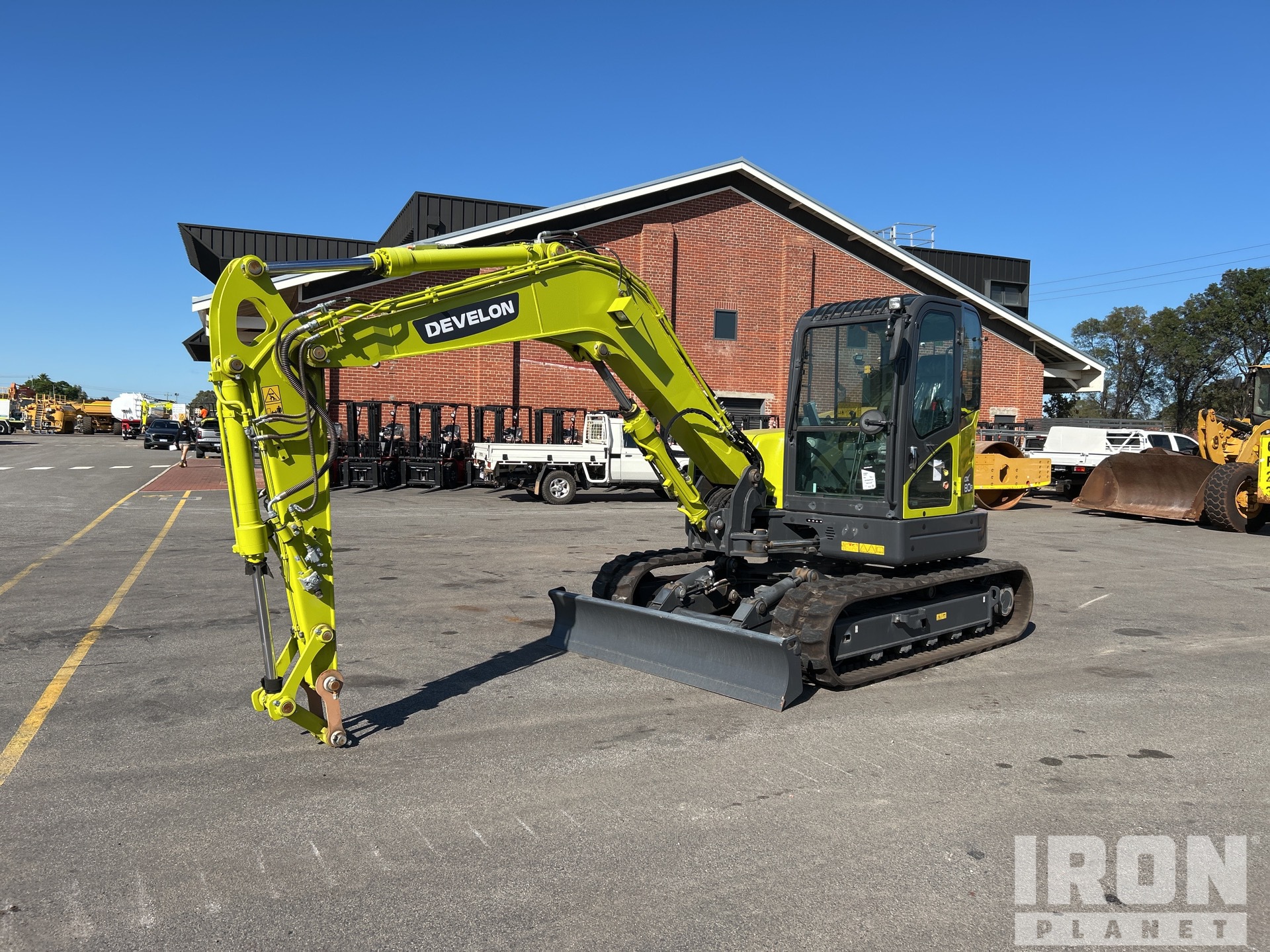 2024 Develon DX80R