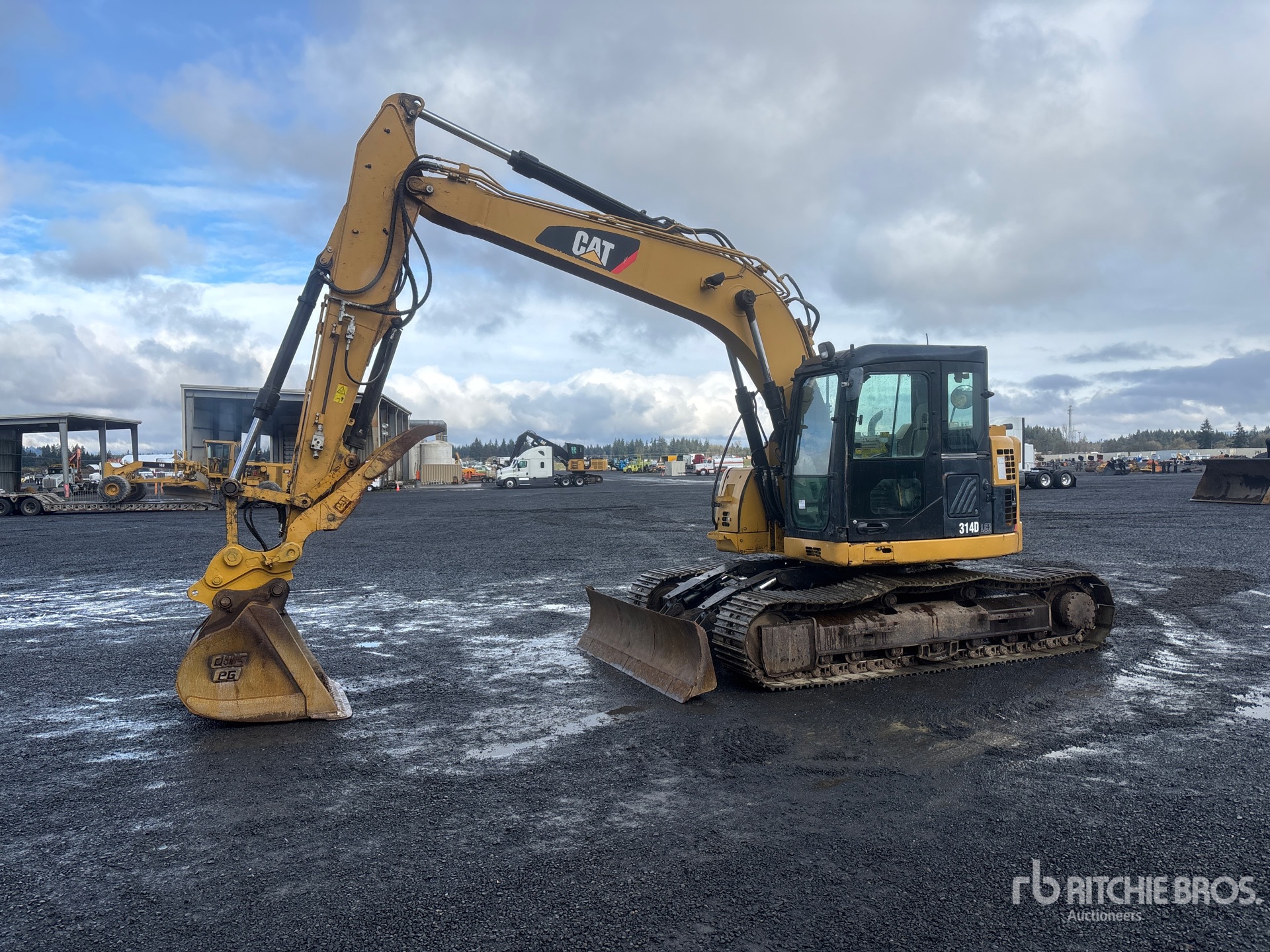 General Appearance with Featured Photo