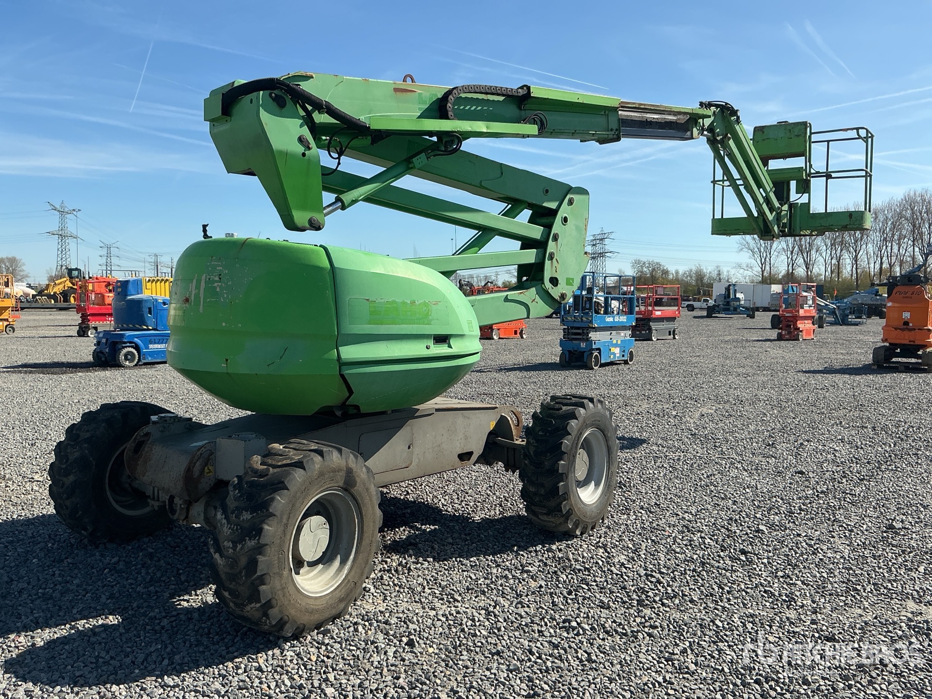 General Appearance with Picture, Left Front Corner