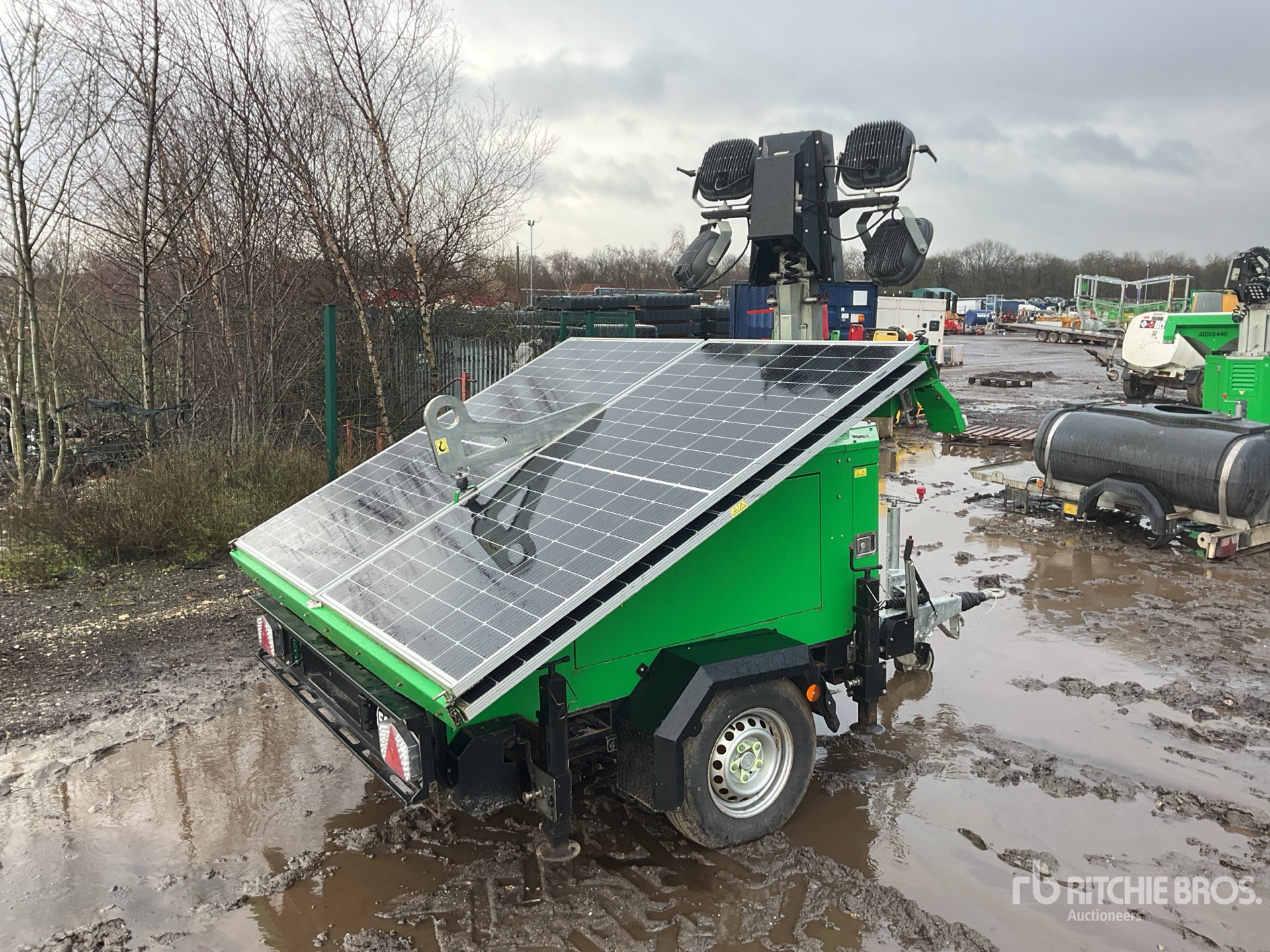 General Appearance with Picture, Right Rear Corner