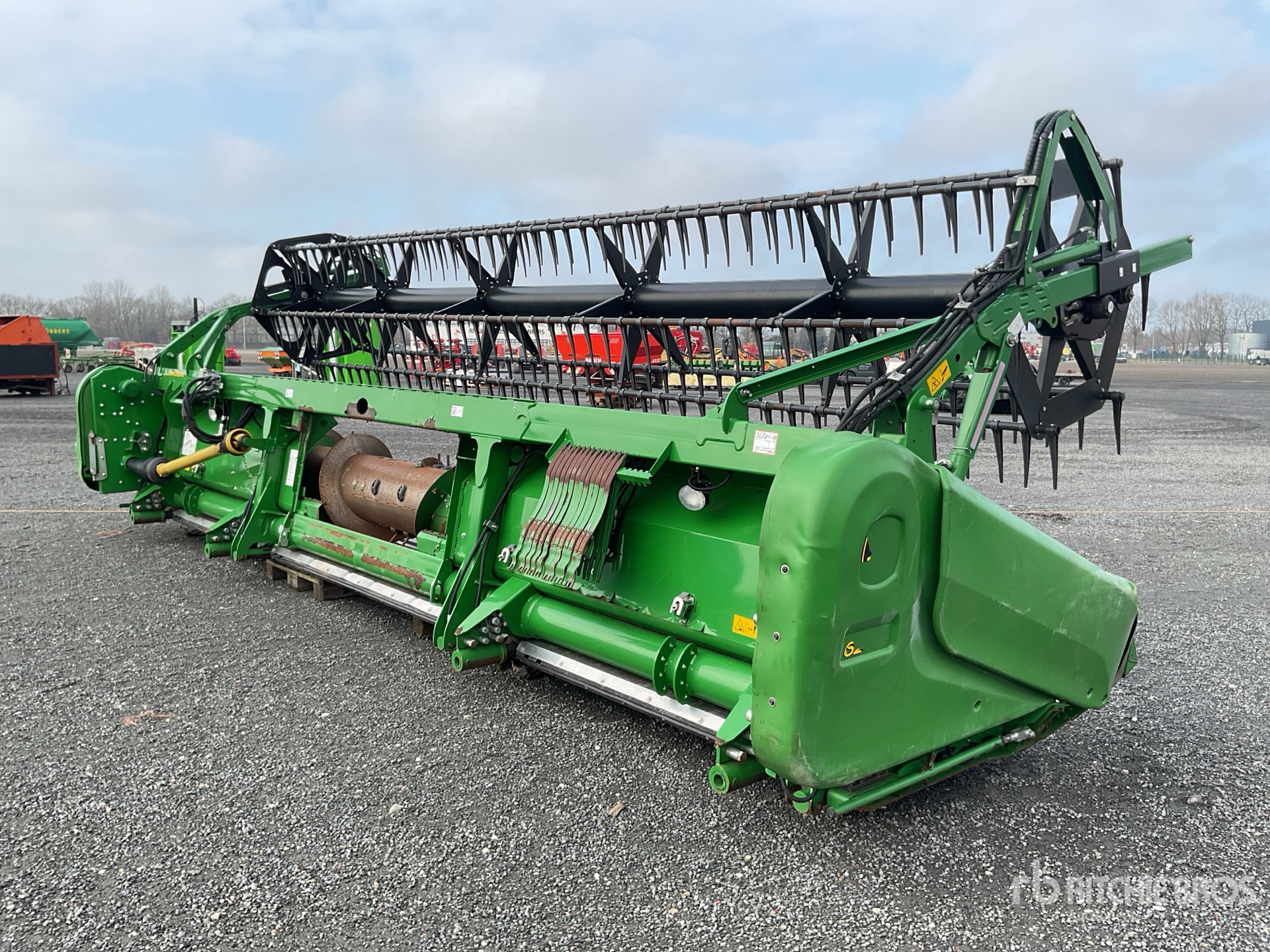 General Appearance with Foto, angolo anteriore sinistro