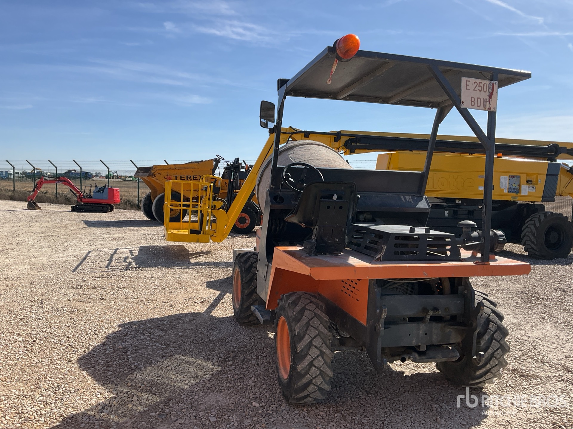 General Appearance with Zdjęcie, lewy dolny róg